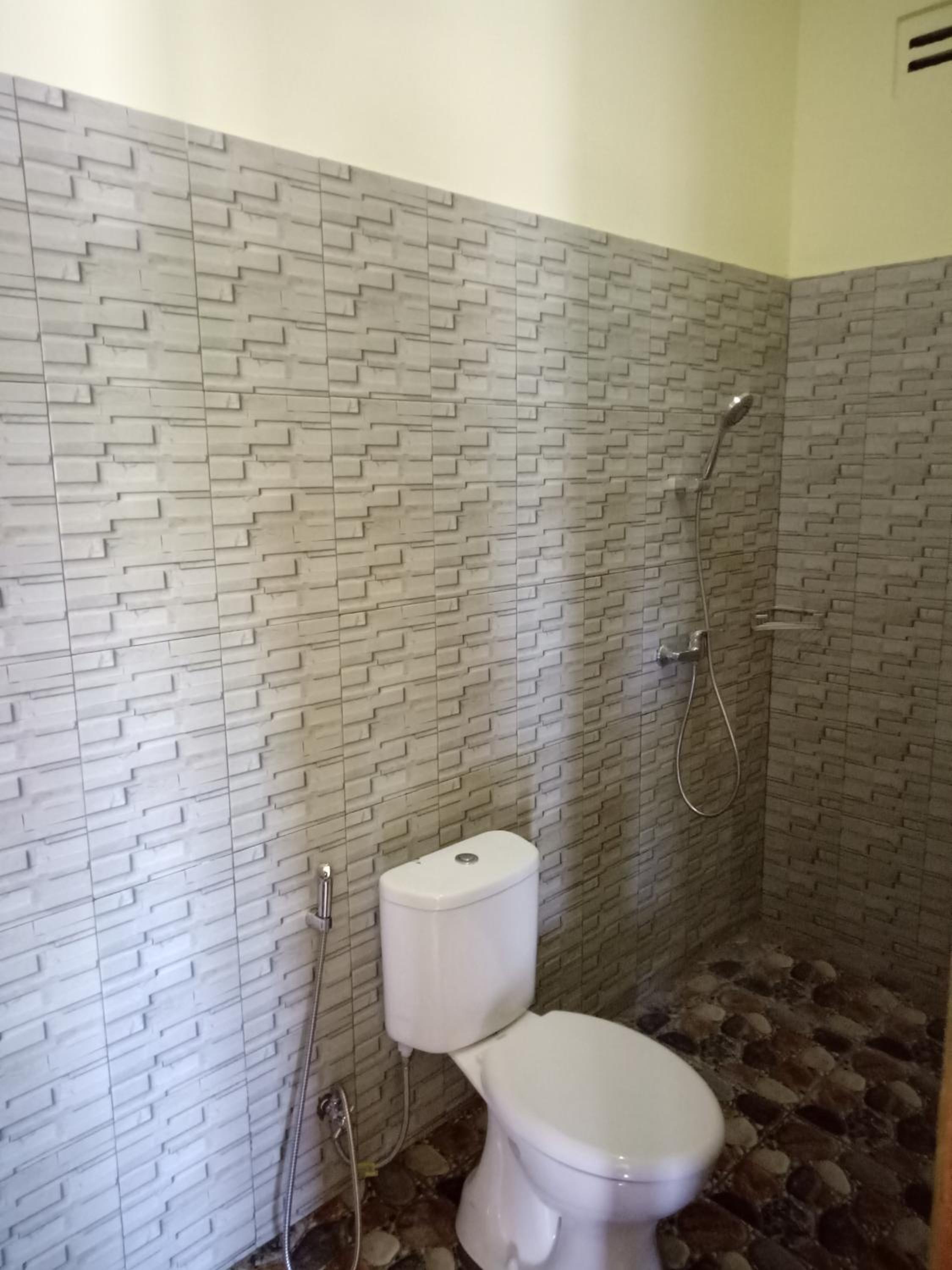 Deluxe King Suite - Photo 18