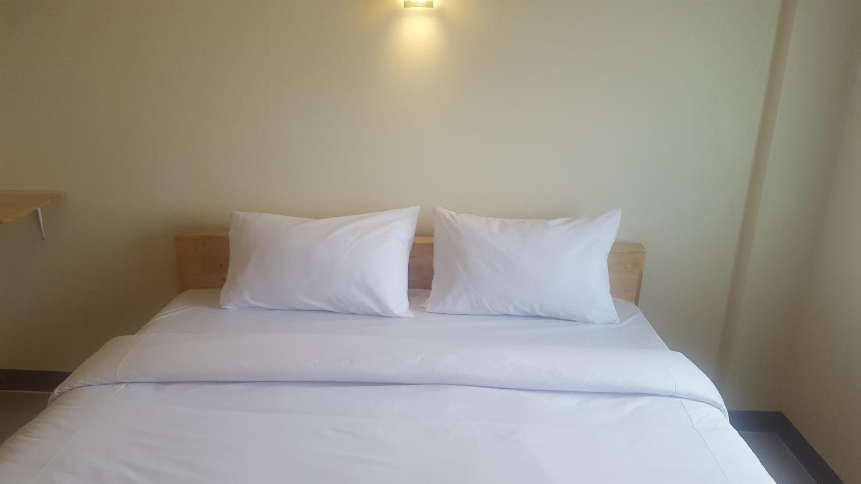 Standard Double Room - Photo 3