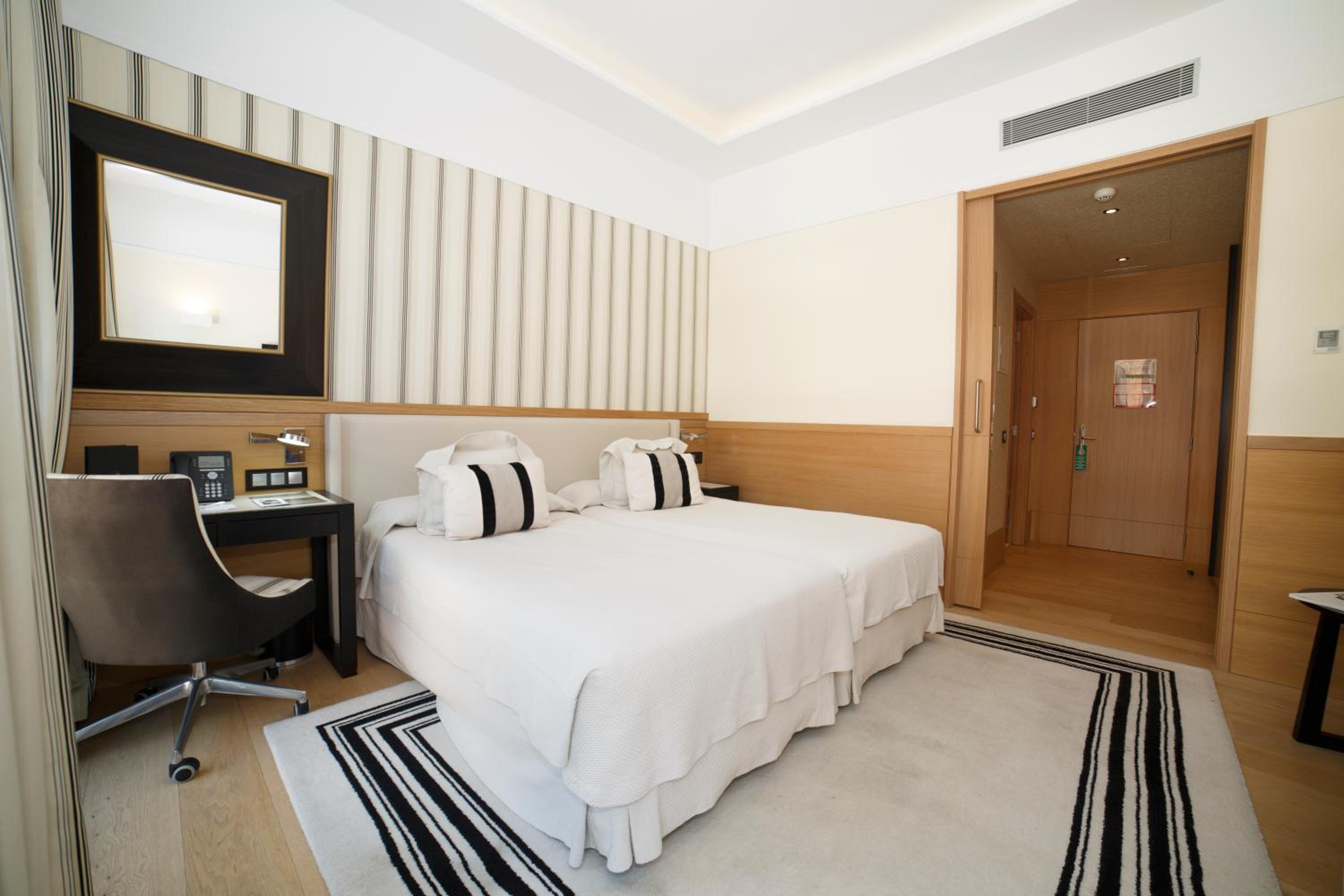 Habitación Doble Estándar o con Dos Camas Individuales.