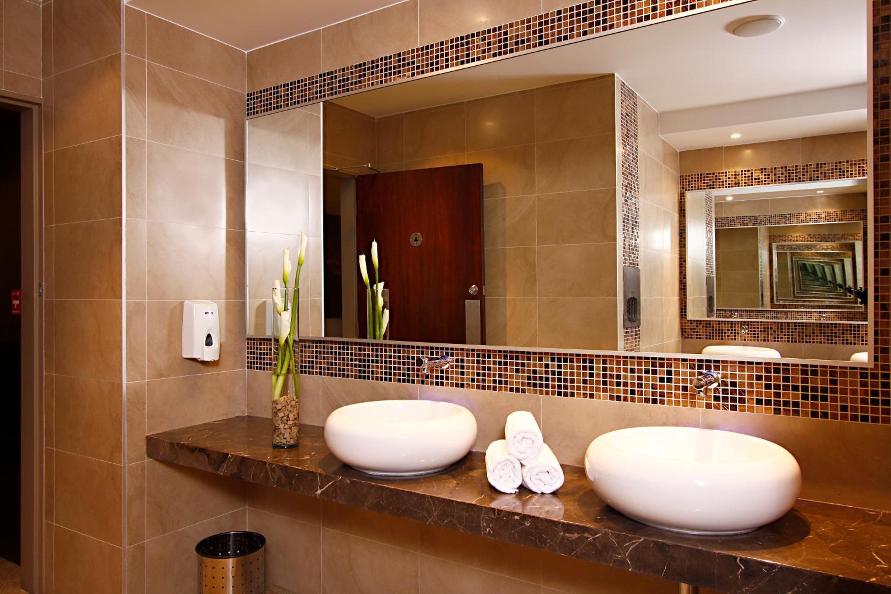 Deluxe Twin Suite