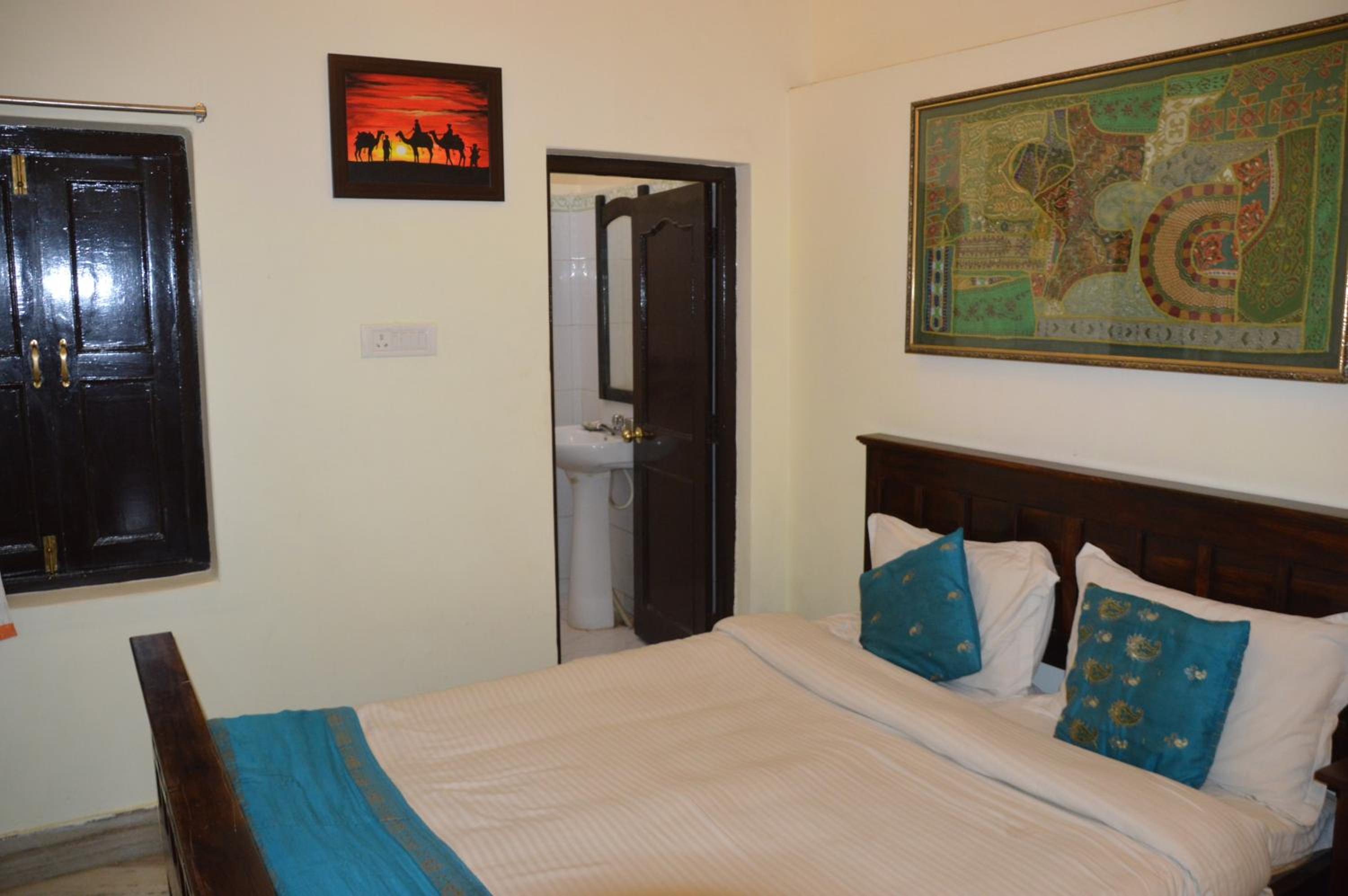 Basic Double Room