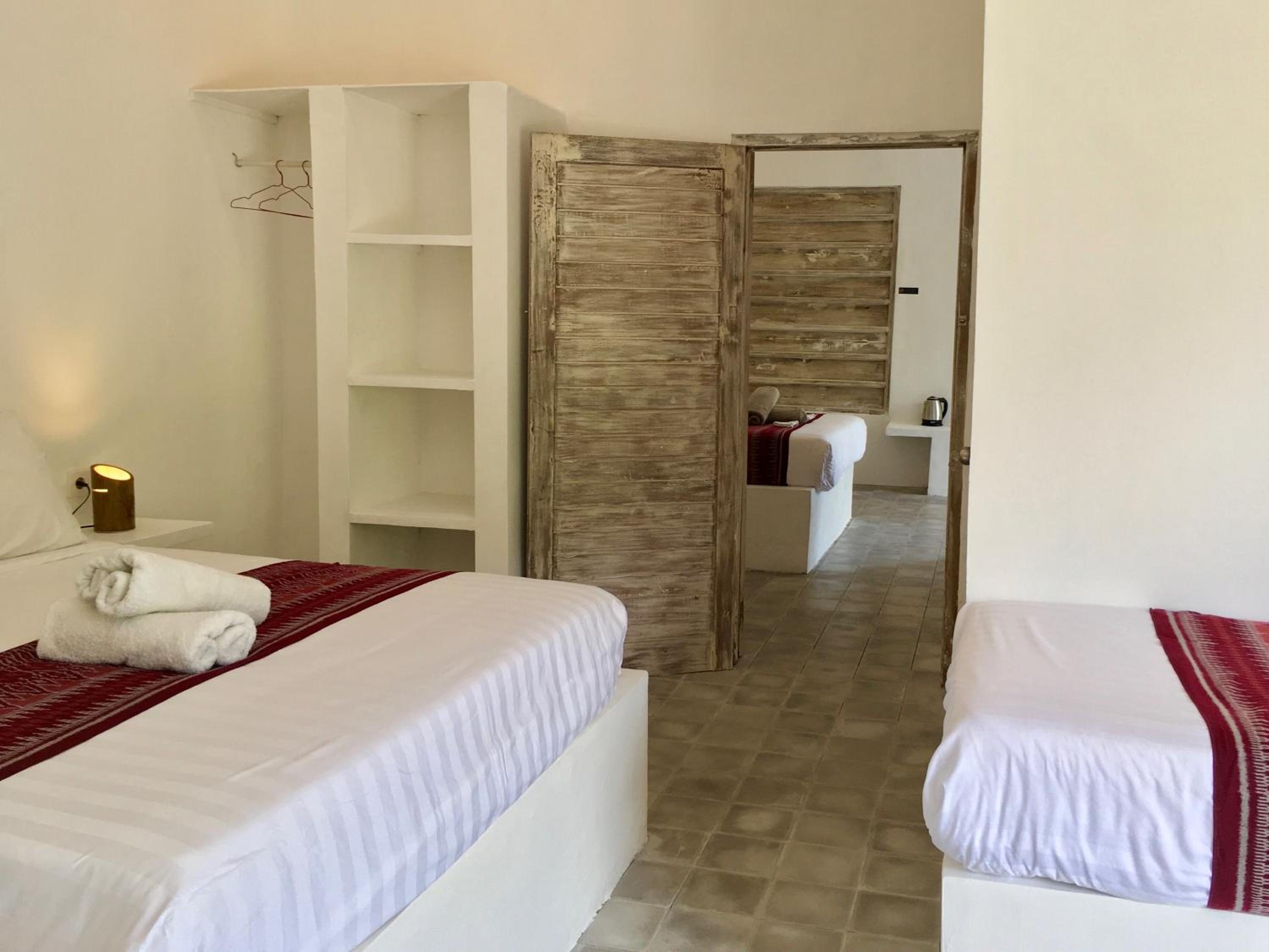 Deluxe Room - Photo 2