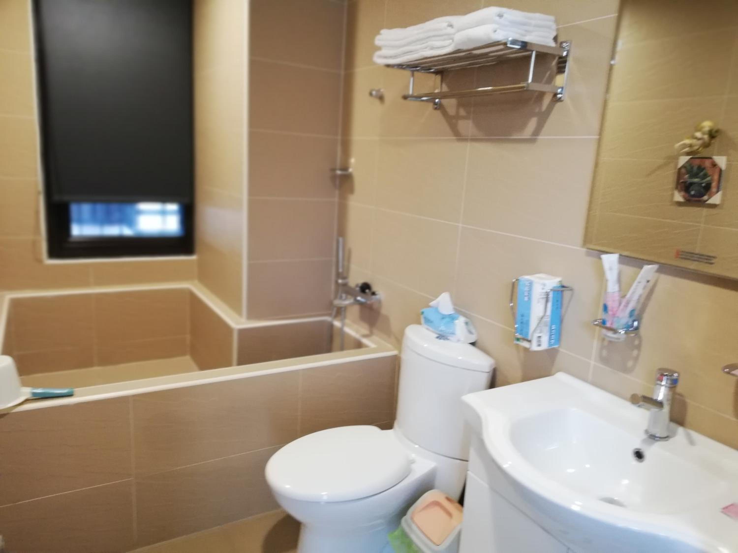 Deluxe King Room photo 3