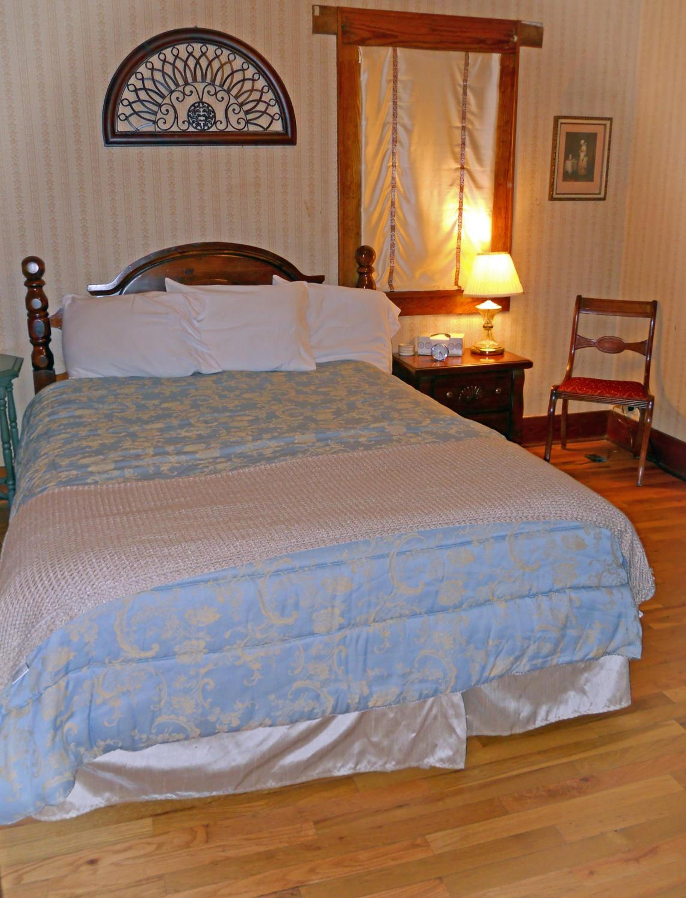 Queen Suite