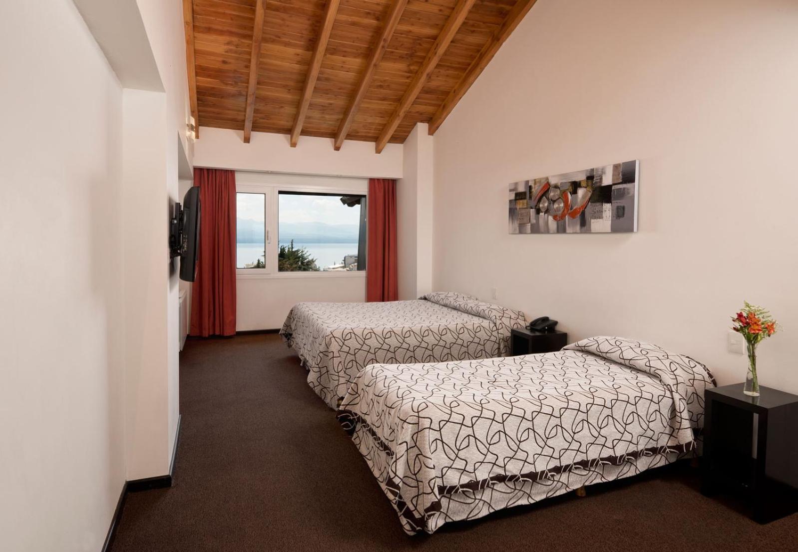 Double Room with Lake View photo 1