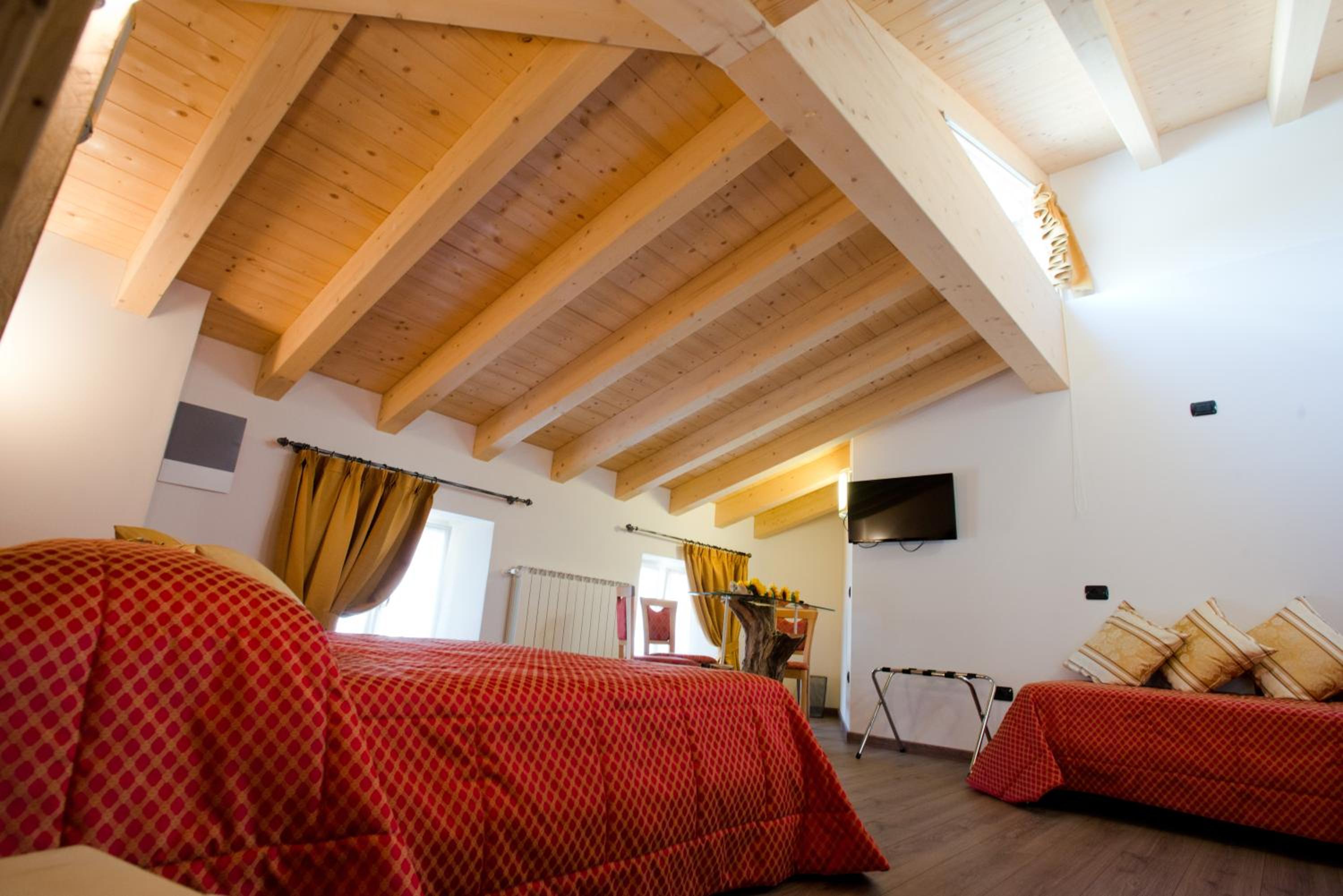 Deluxe Triple Room - Annex - Photo 14