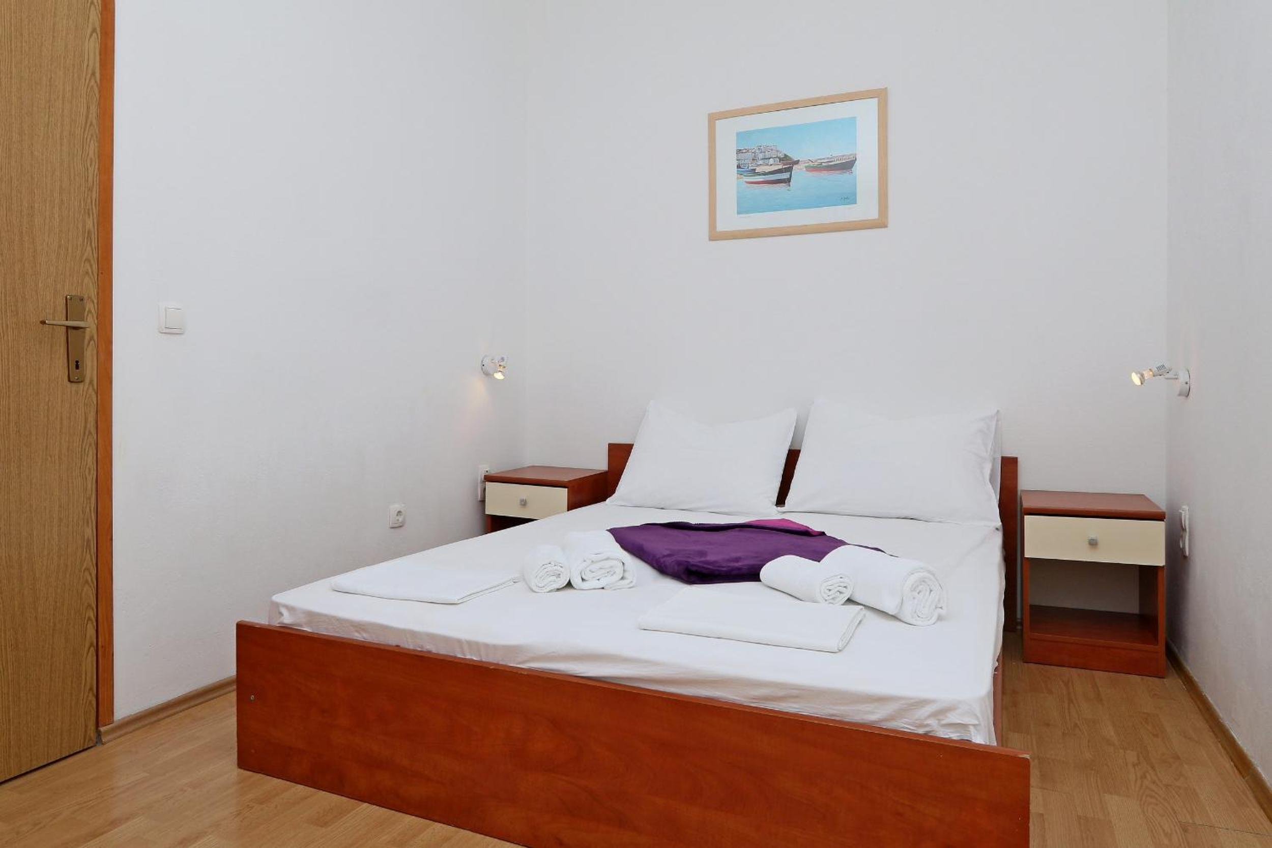 Apartment With Sea View - 5 photo 3