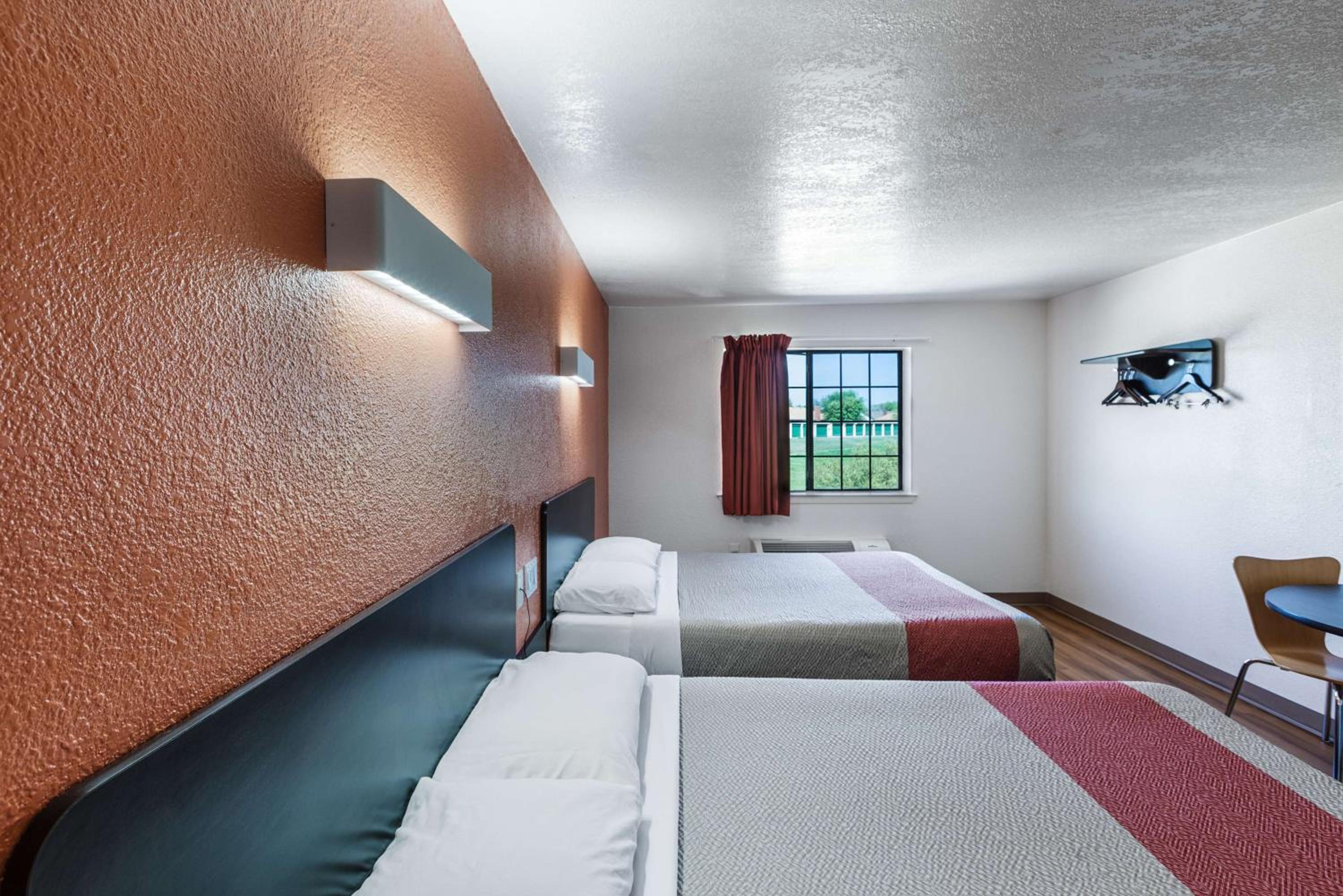 Queen Room with Two Queen Beds - Non-Smoking