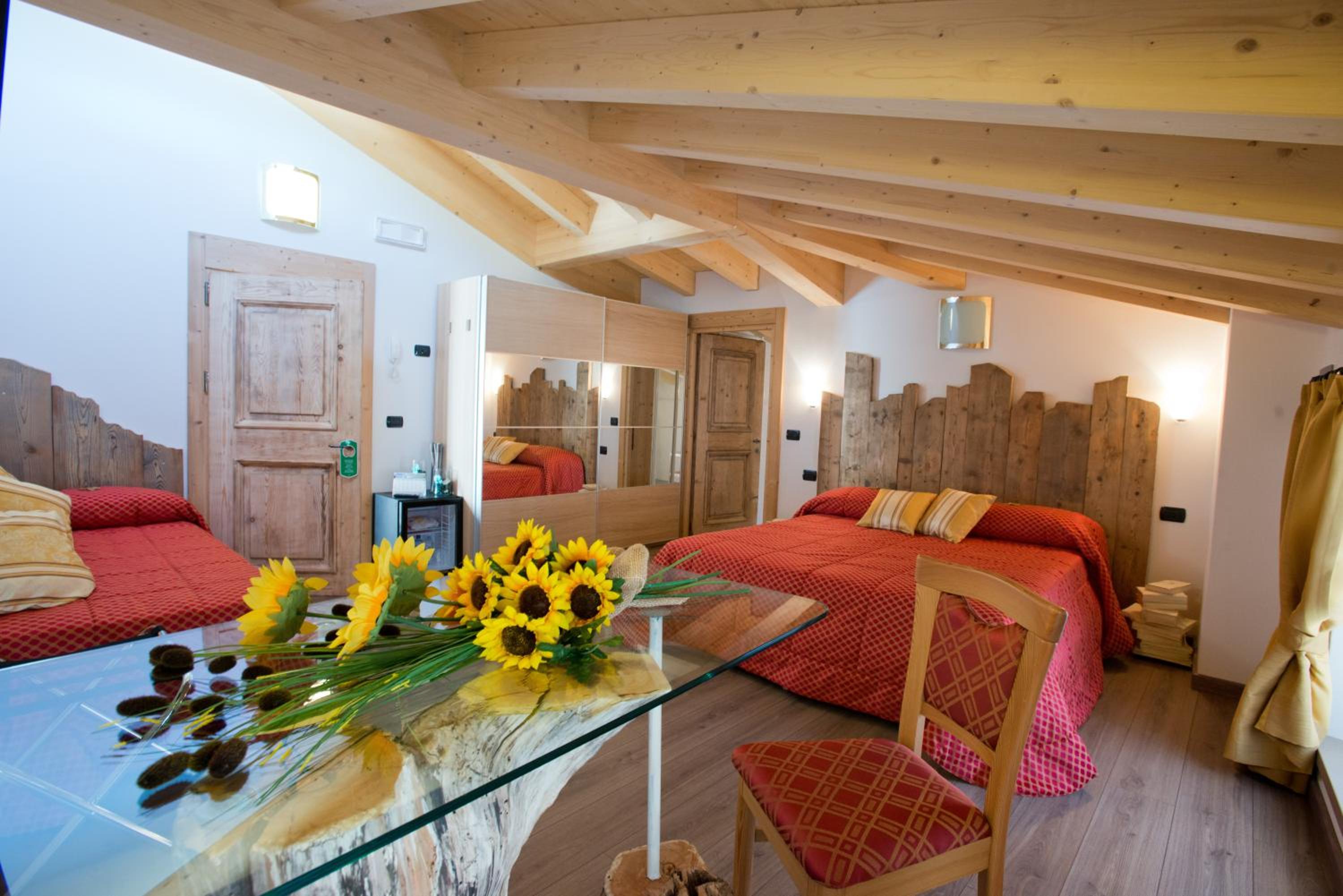 Deluxe Triple Room - Annex - Photo 16