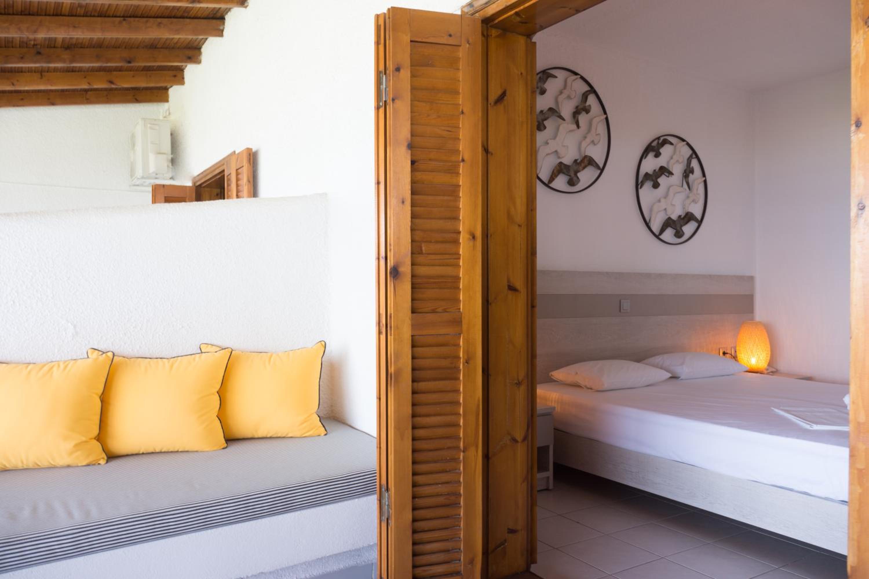 Sea View Apartment with Terrace - Photo 1