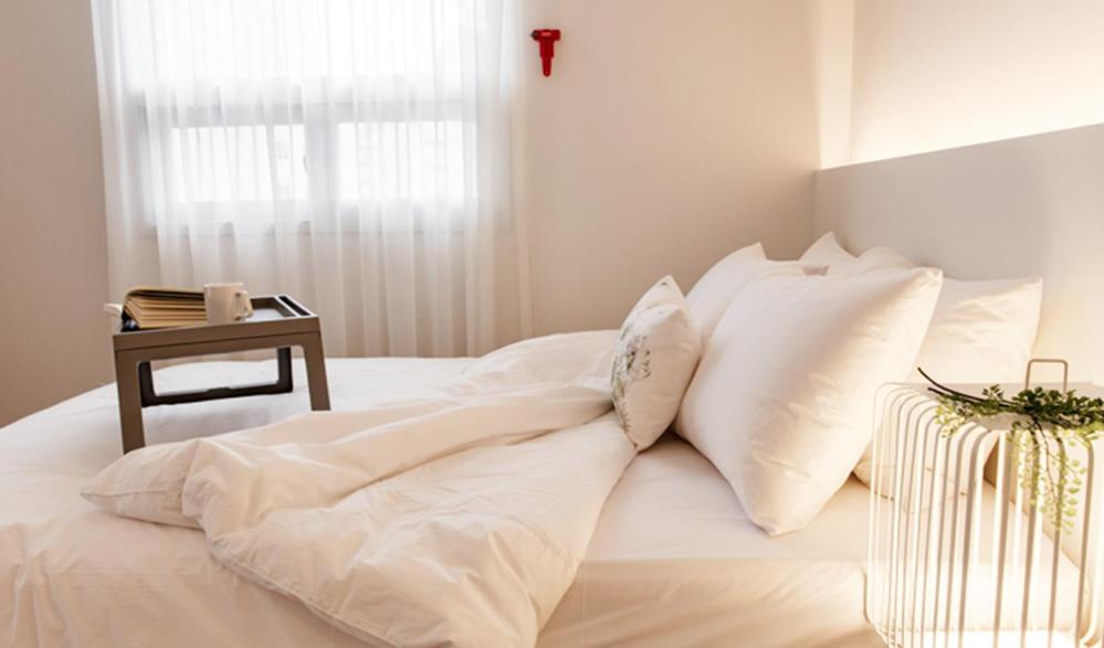 Standard Double Room - Photo 11