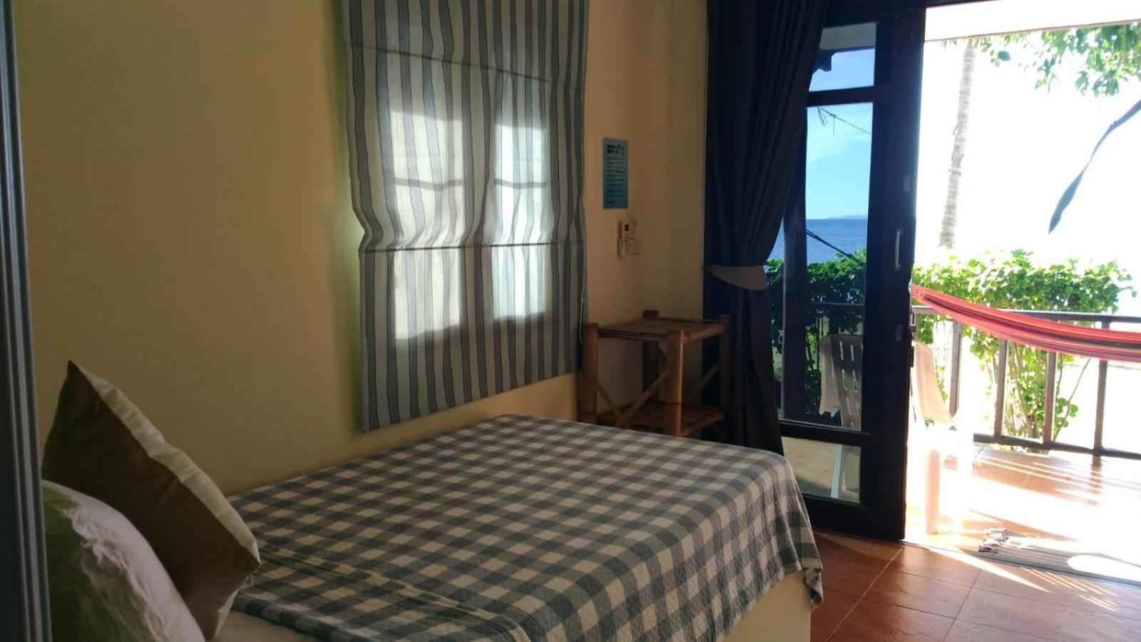 Twin Bungalow With Air Conditioning - Beach Front