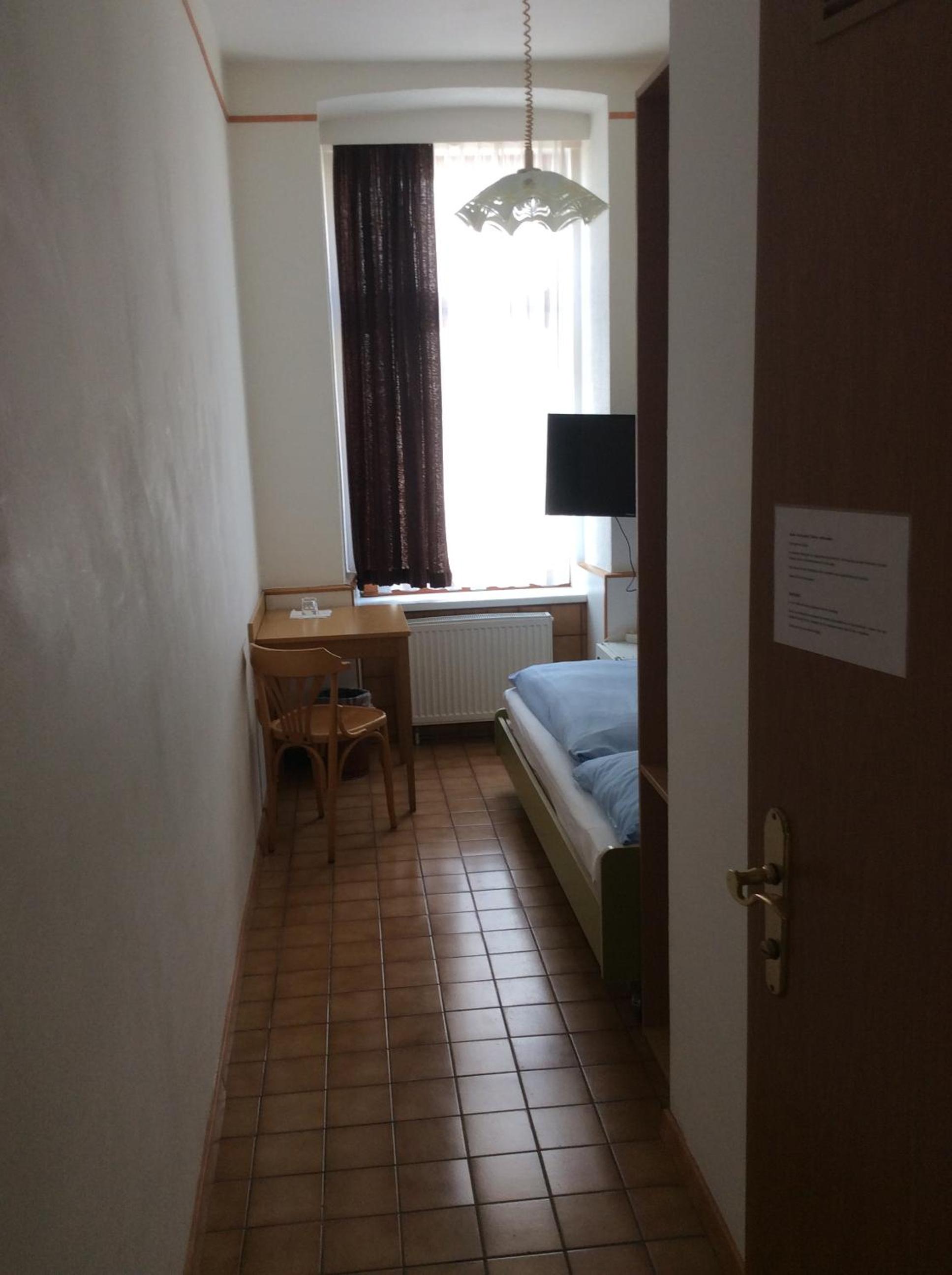 Standard Single Room with Shower