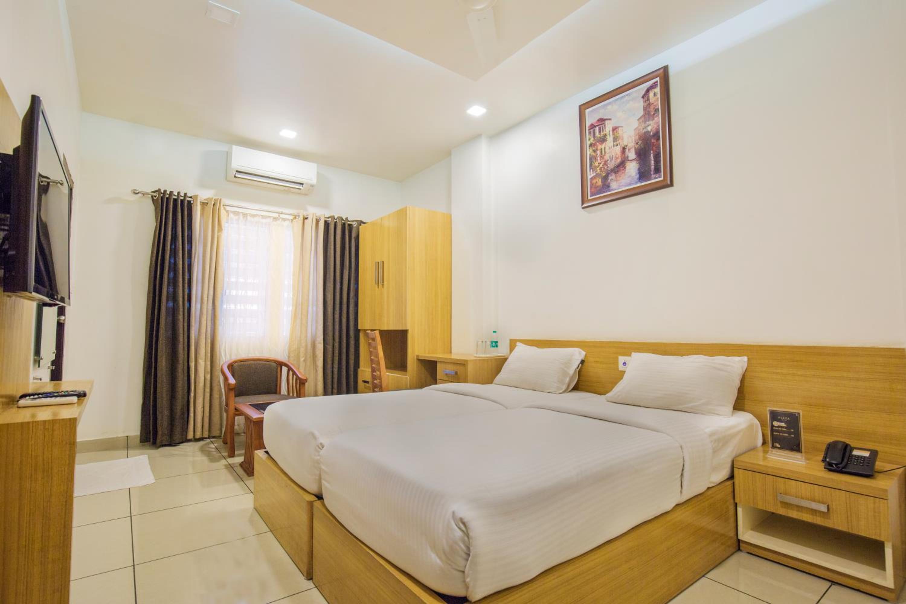 Standard Double Room - Photo 2