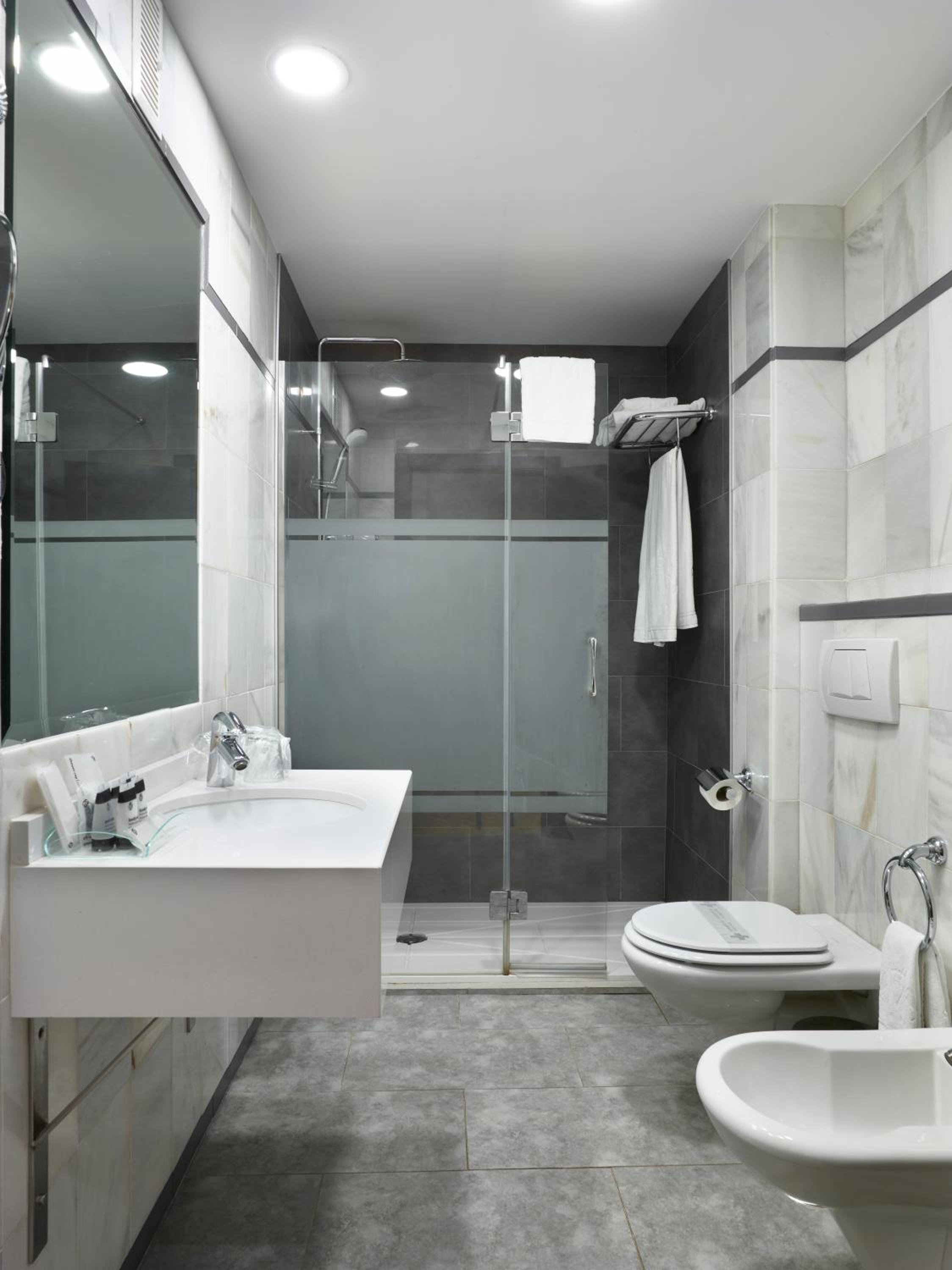 Triple Room - Photo 2