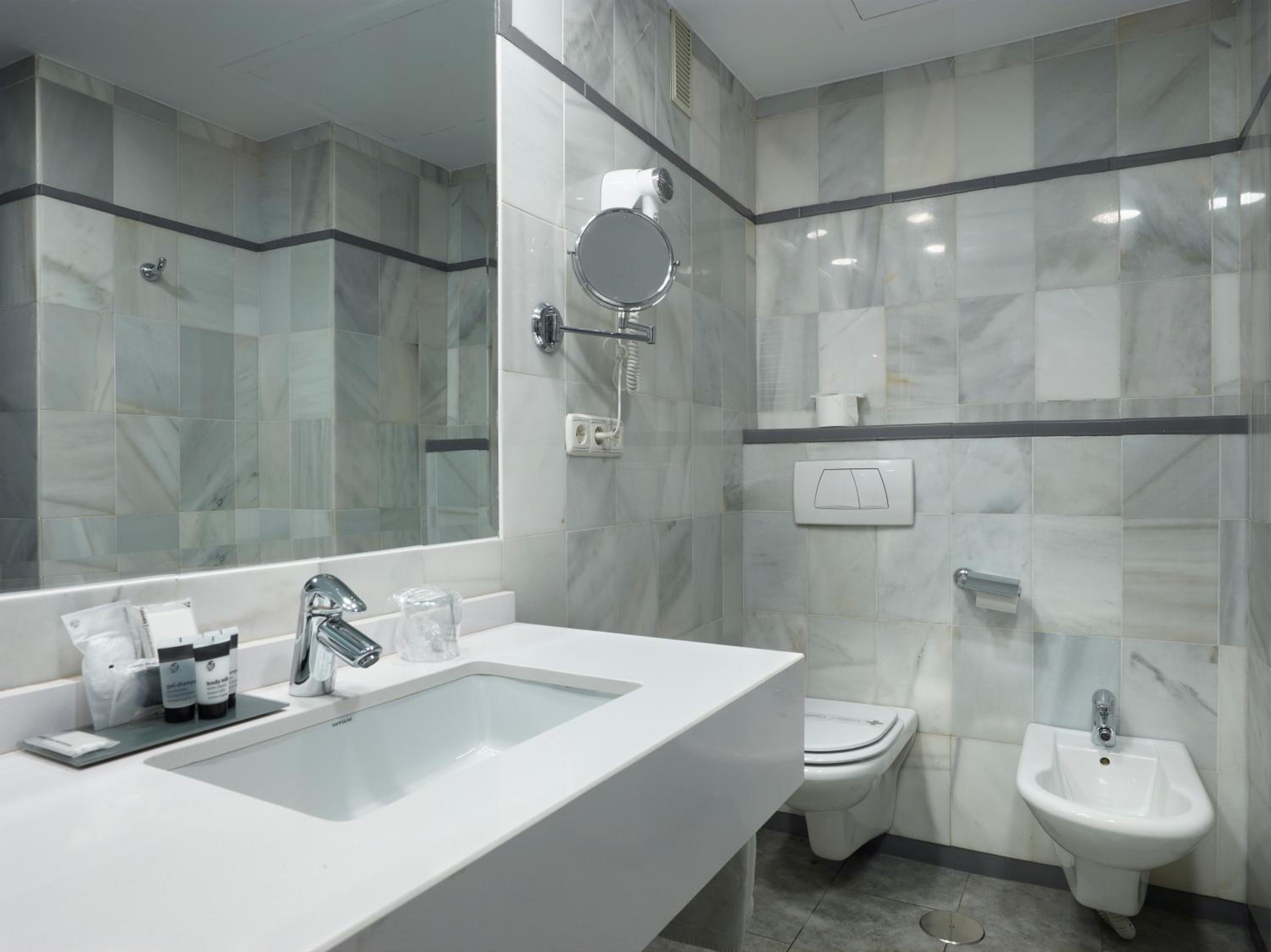 Basic Double Room - Photo 4