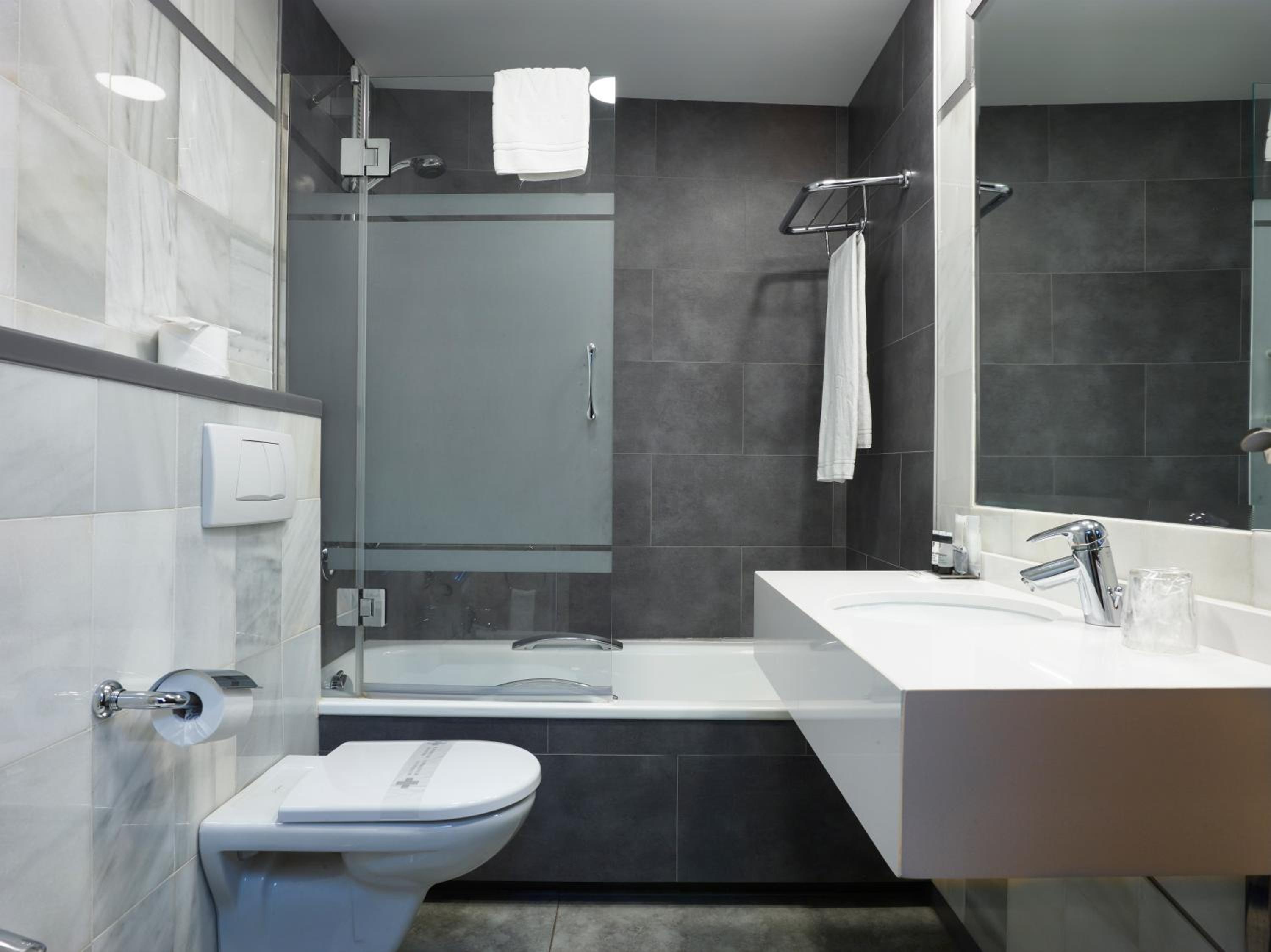 Single Room photo 2