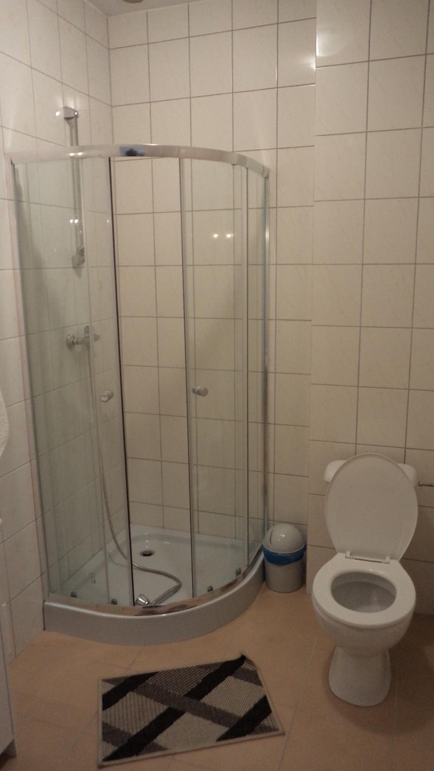 Double Room with Balcony (3 Adults) - Photo 4
