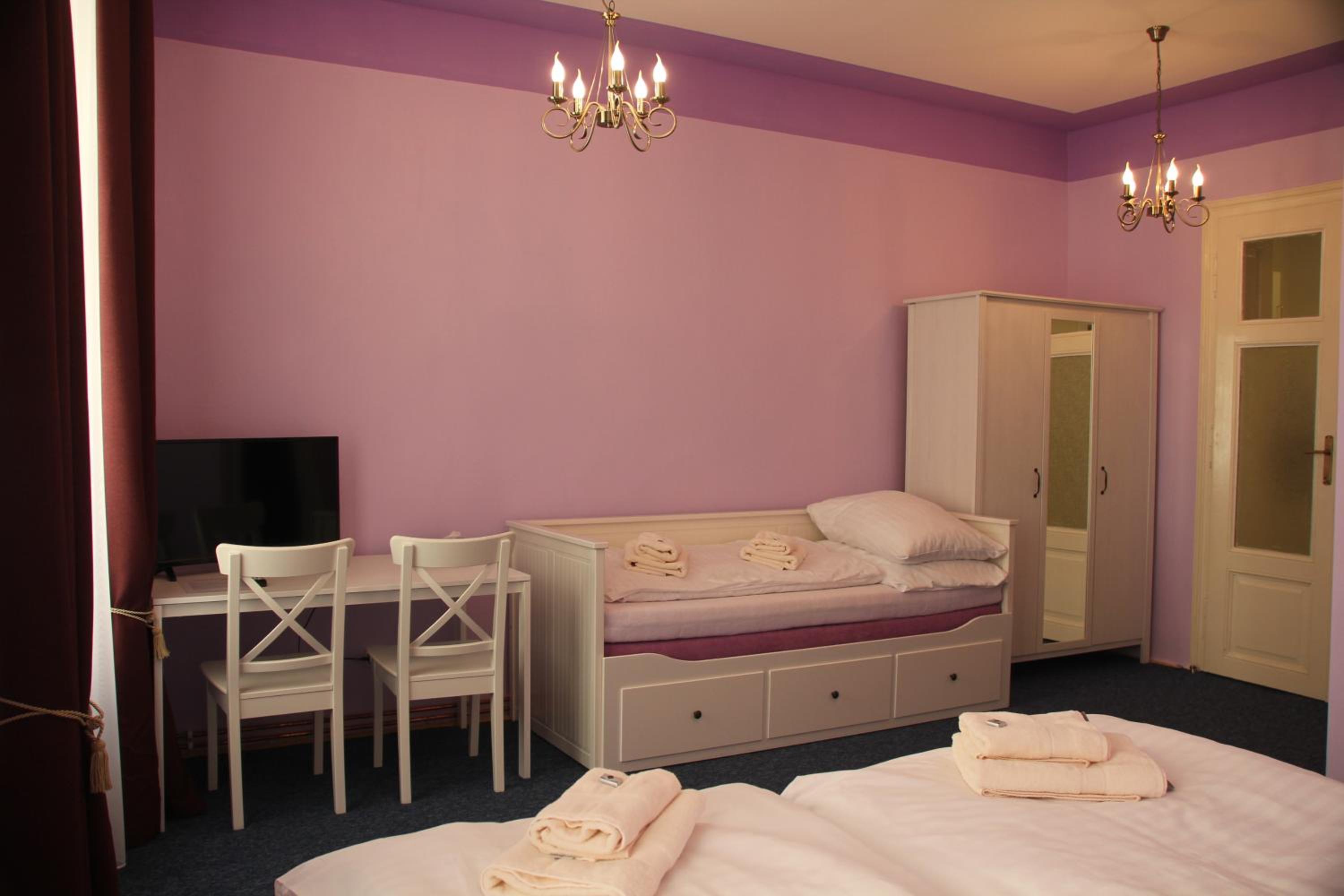 Quadruple Room with Bathroom photo 1