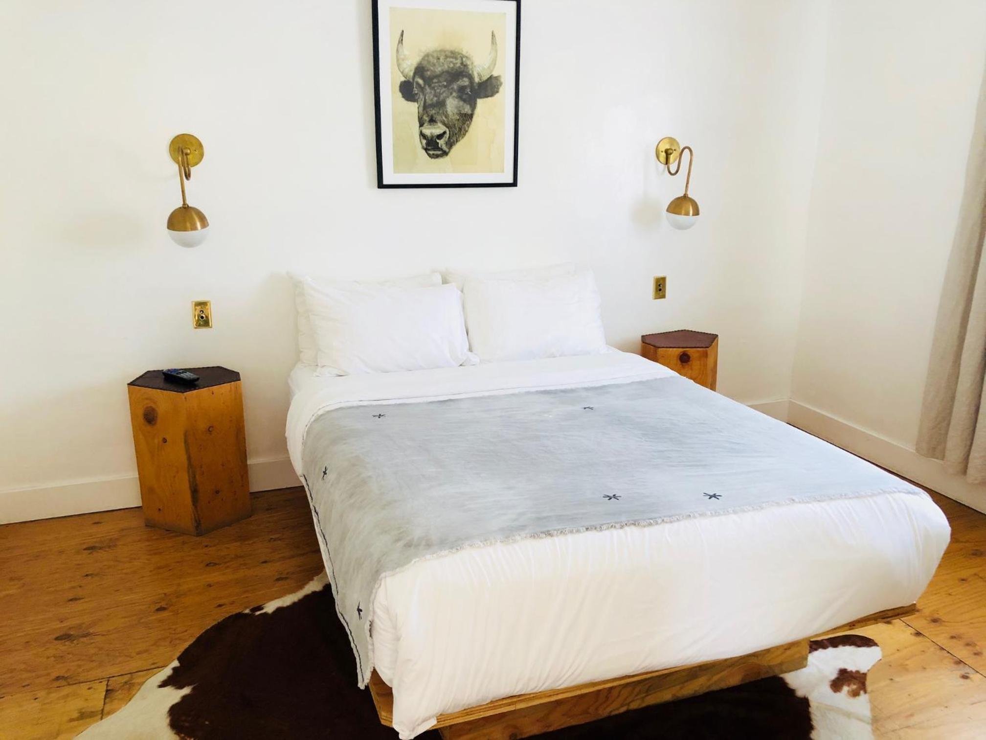 Standard Queen Room photo 3
