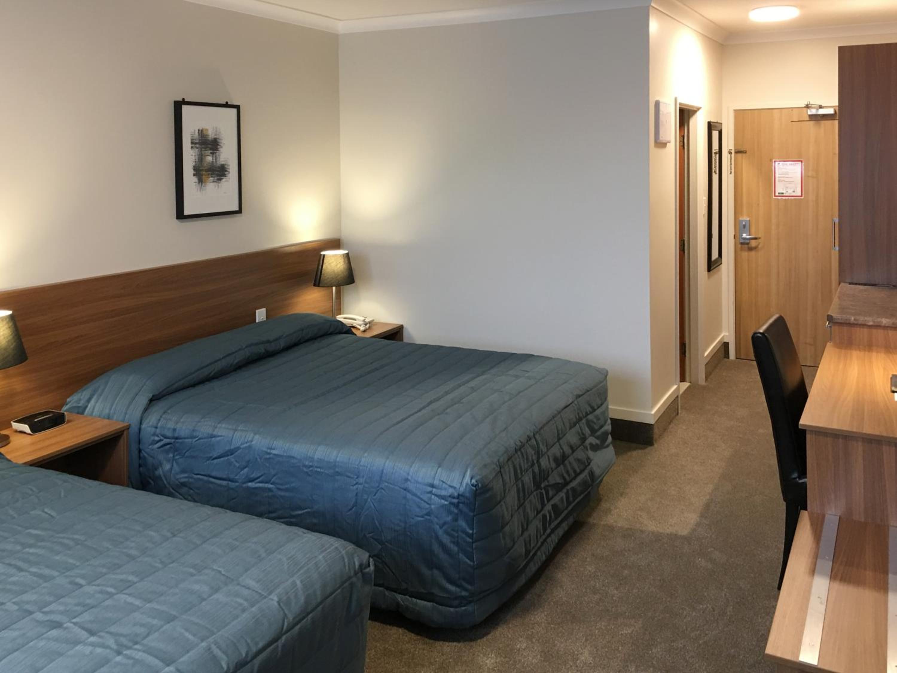 Standard Queen Room - Photo 3
