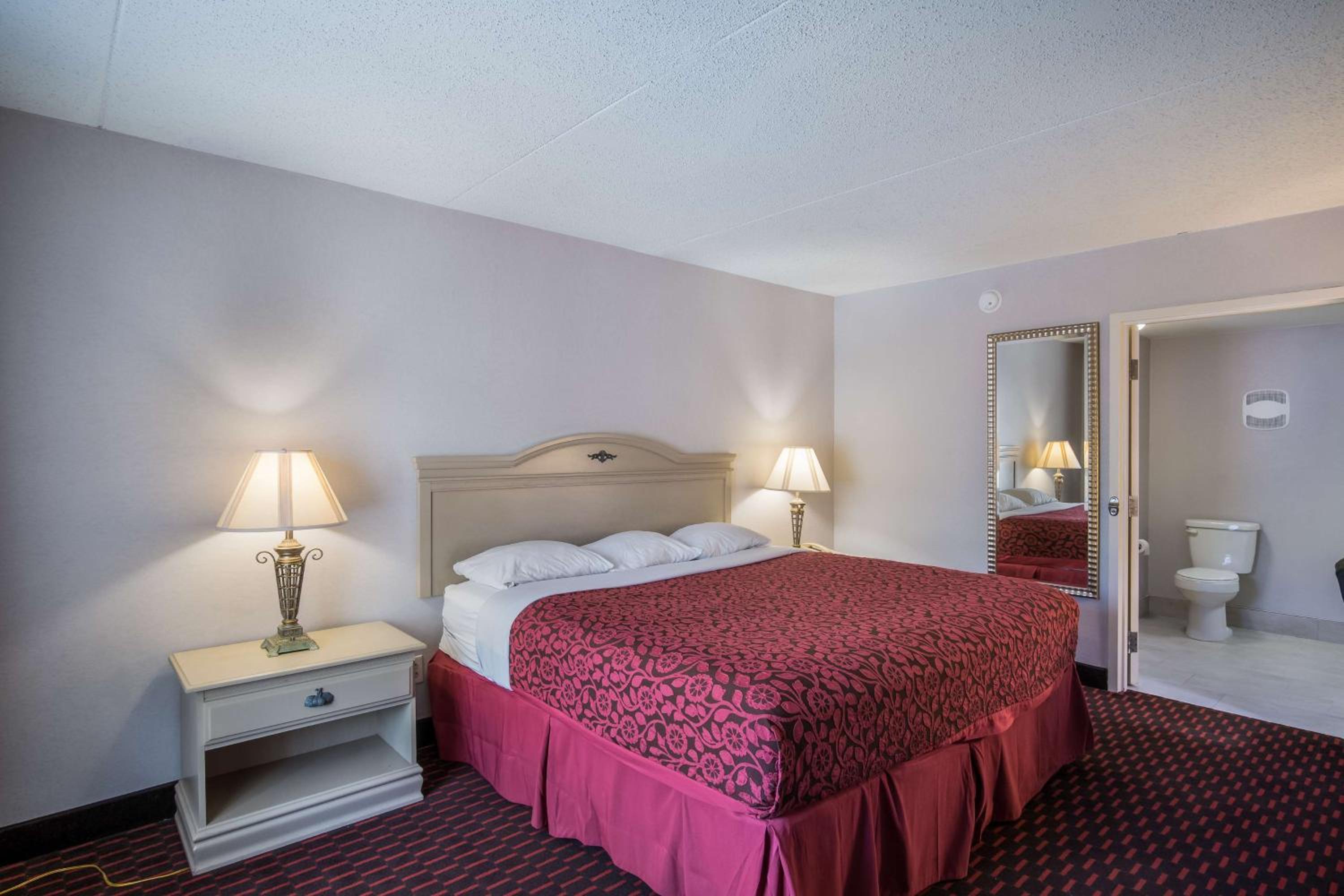 King Room - Disability Access - Non-Smoking
