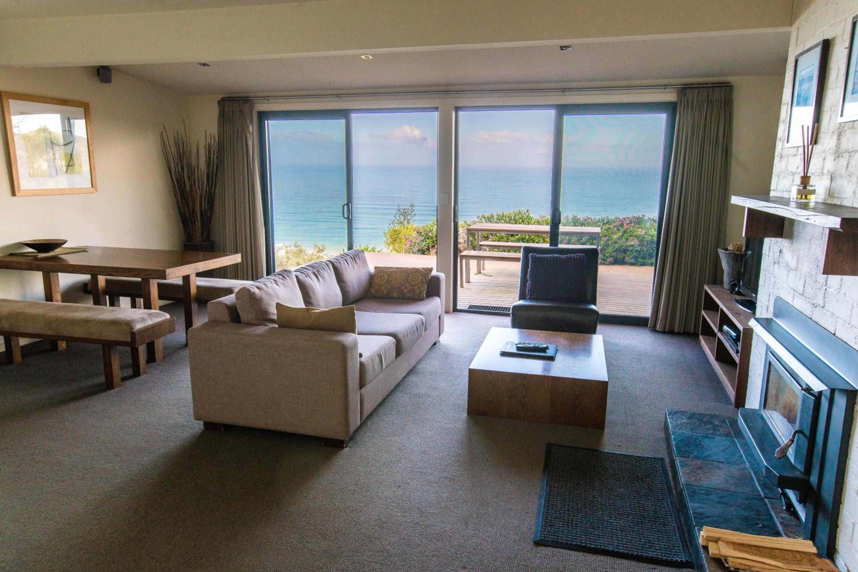 Deluxe One-Bedroom Villa