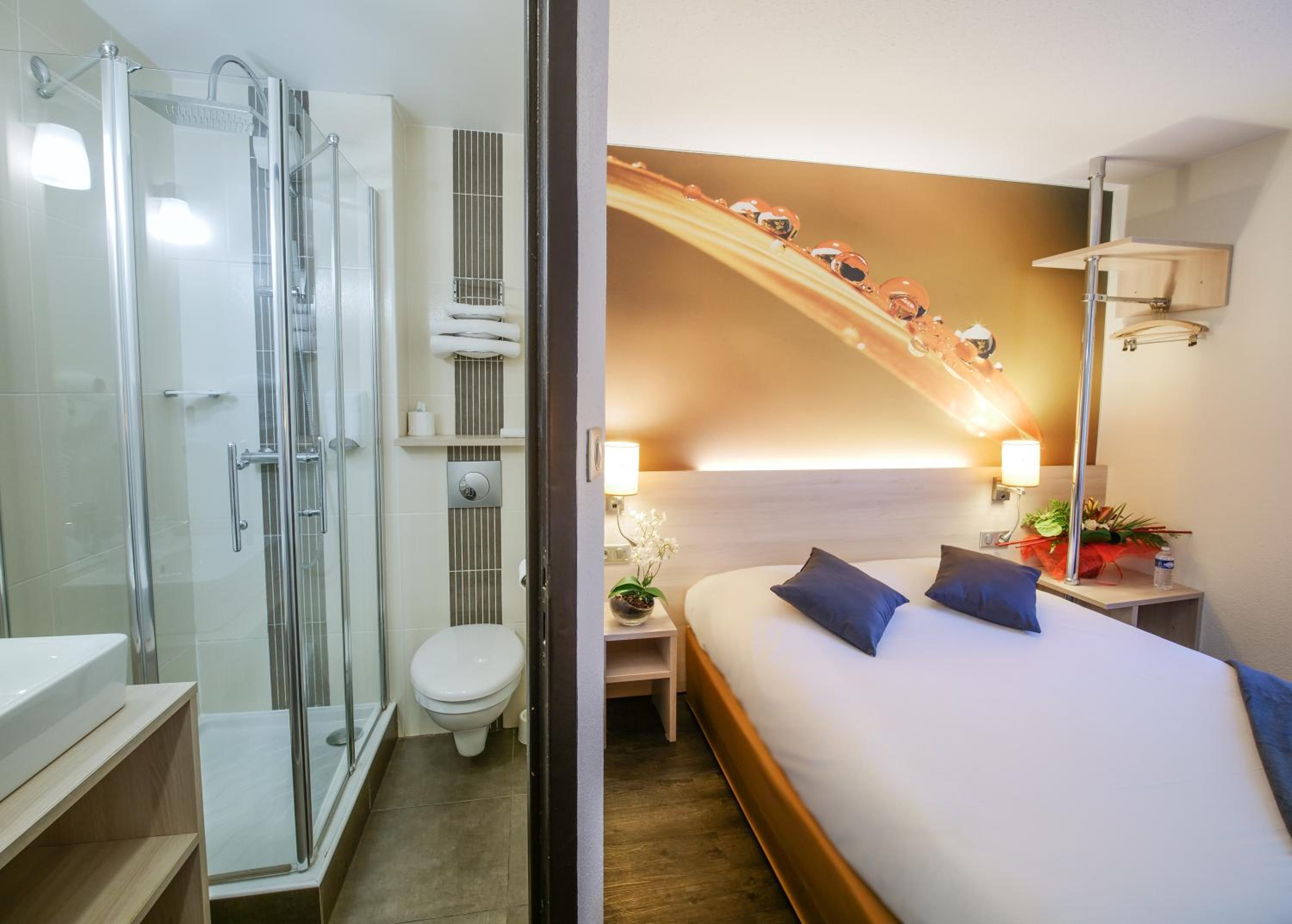 Double or Twin Room photo 3