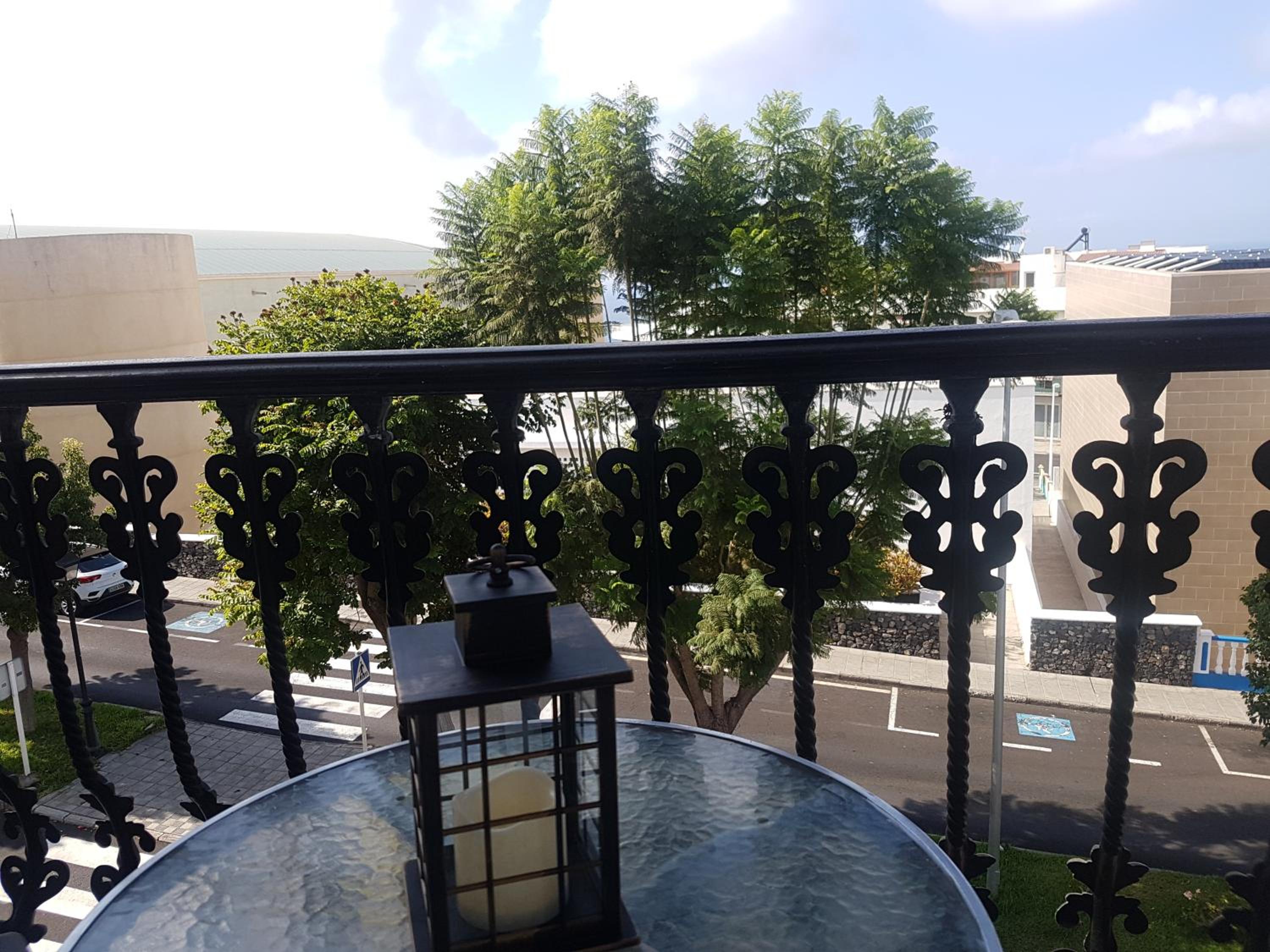 Apartment with Balcony photo 3