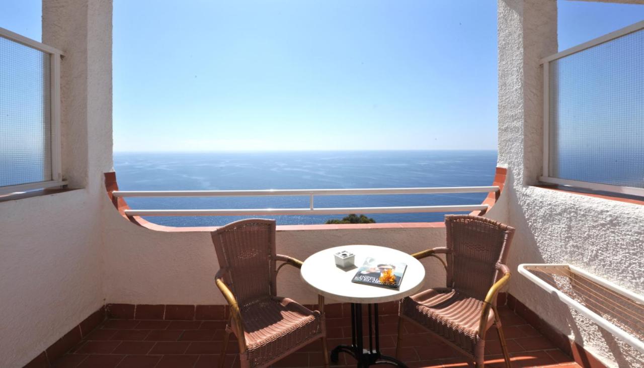 Superior Room with Balcony - Non-Smoking - Photo 5