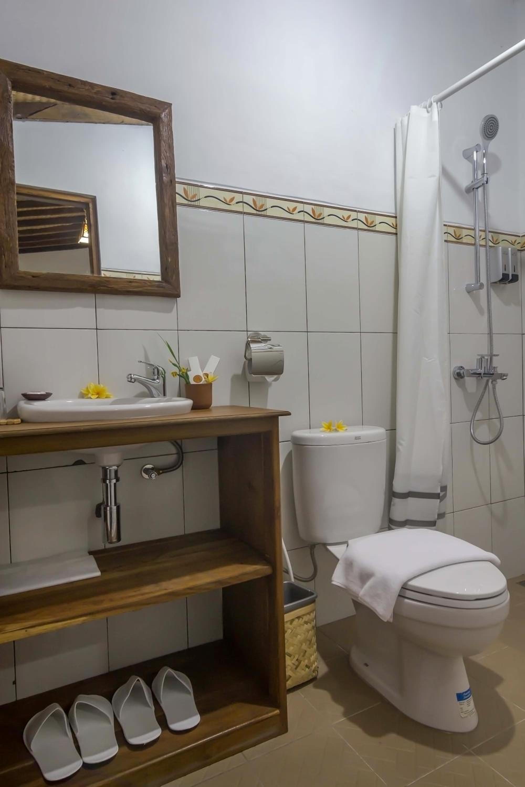 Deluxe Double Room - Photo 22