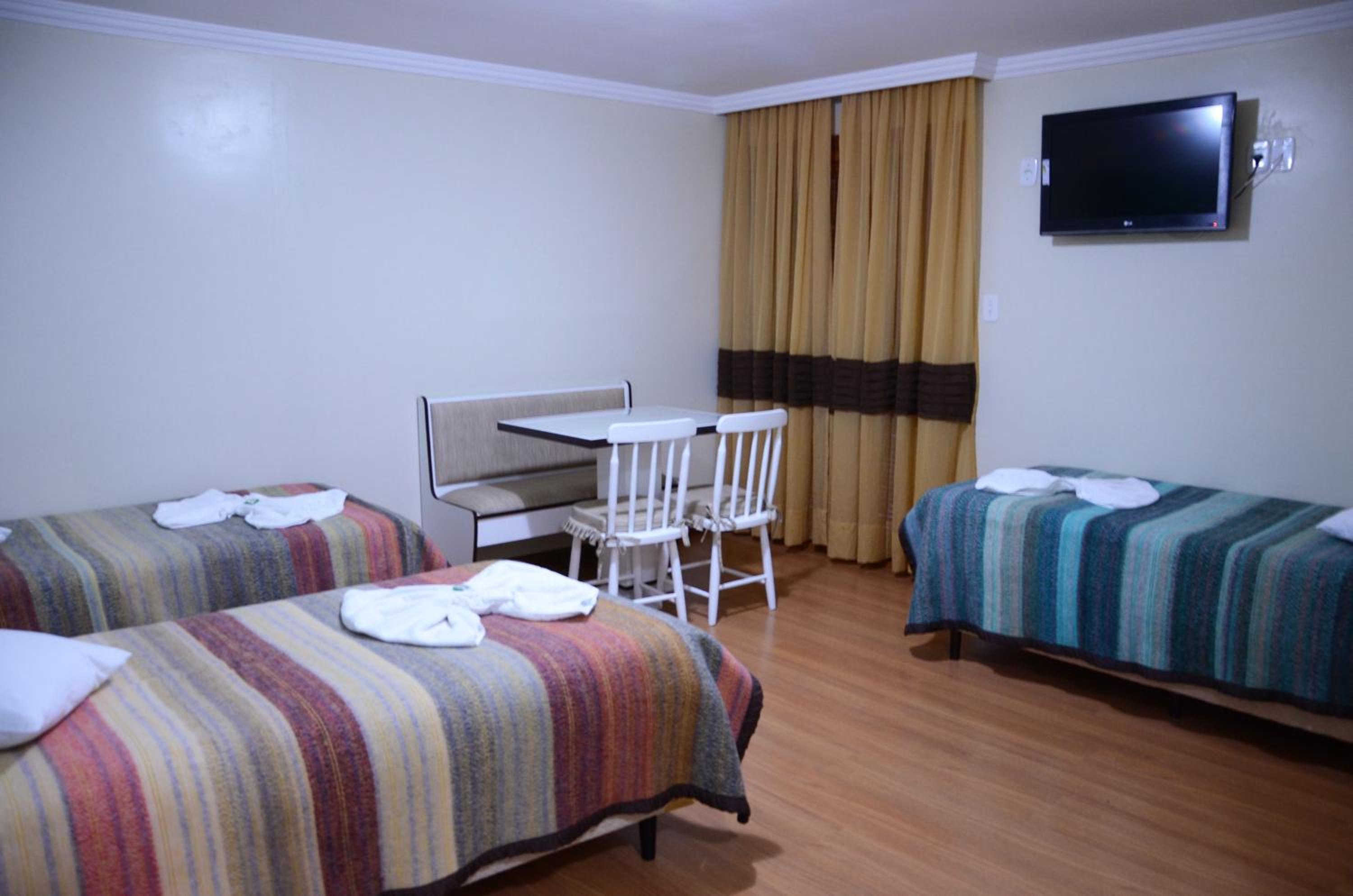 Deluxe Triple Room photo 2