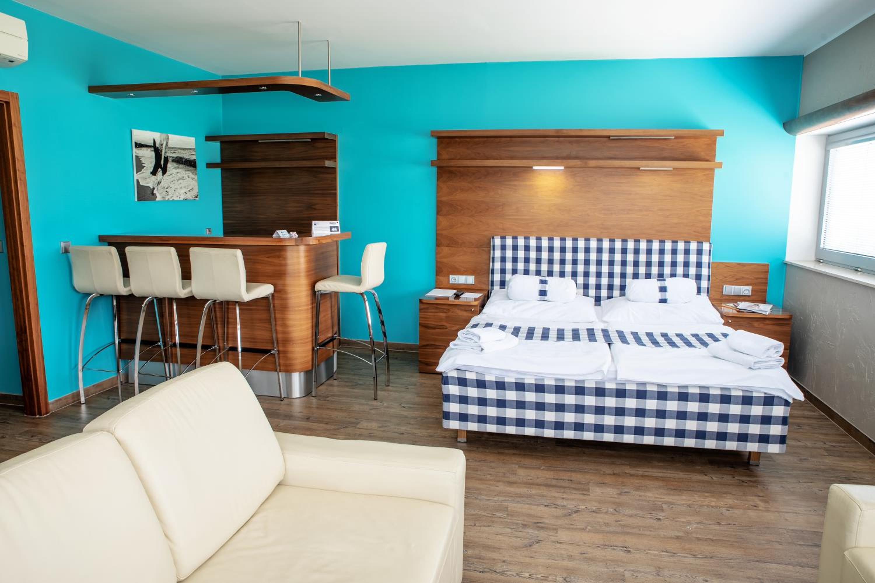 Captain Cabin - Deluxe Double Room with Bath photo 3