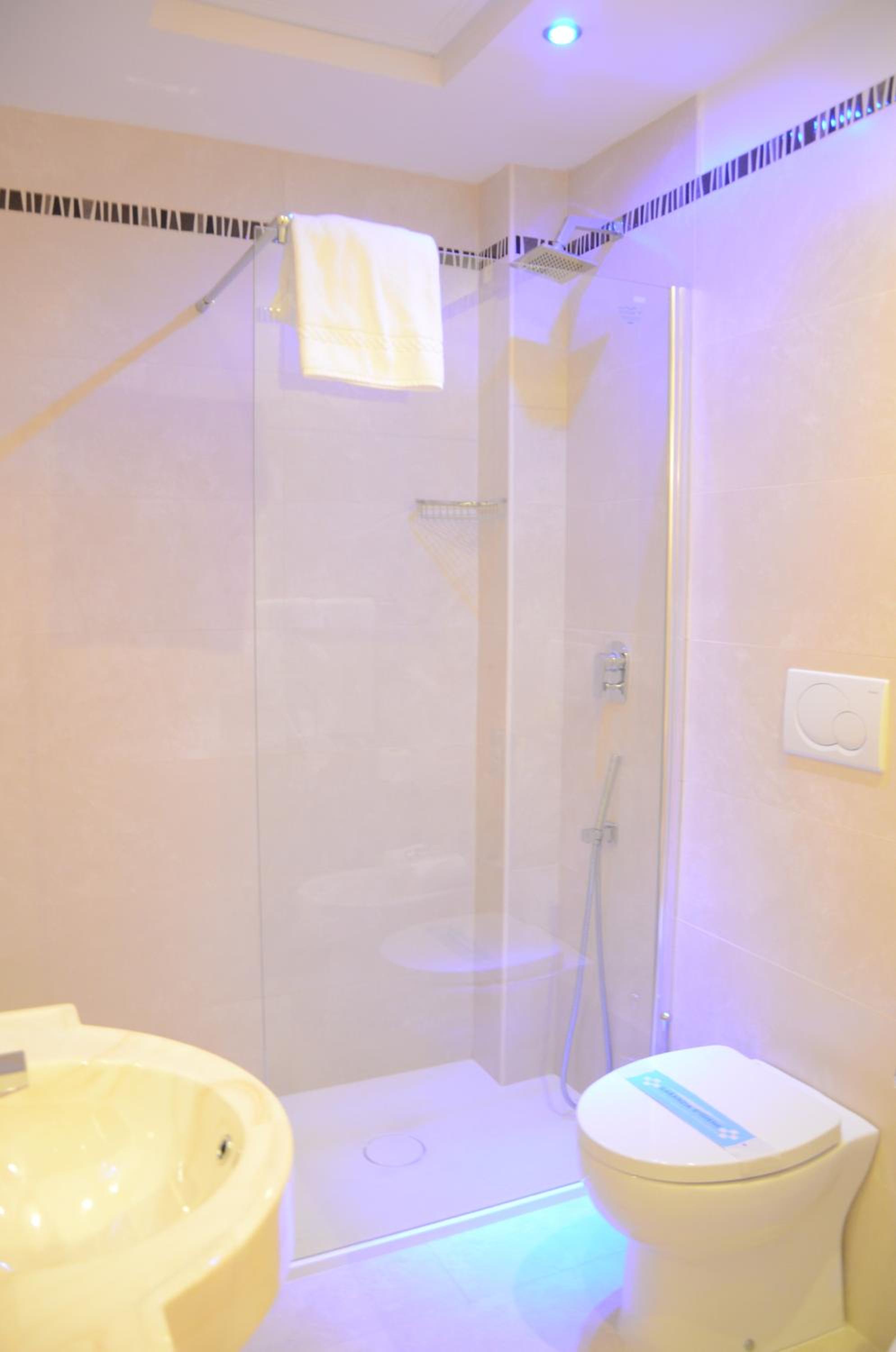 Superior Double Room - Photo 9
