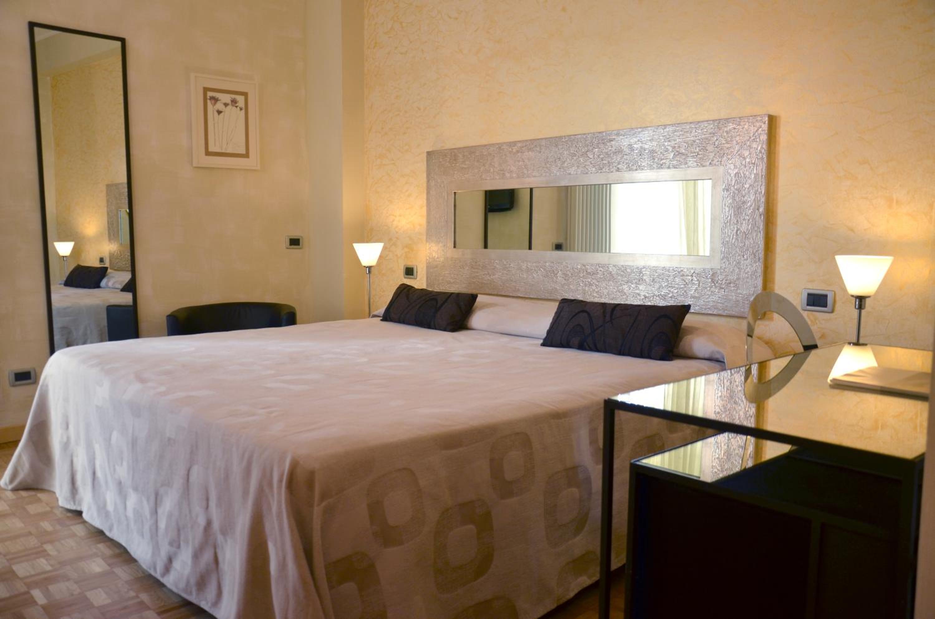 Superior Double Room - Photo 2
