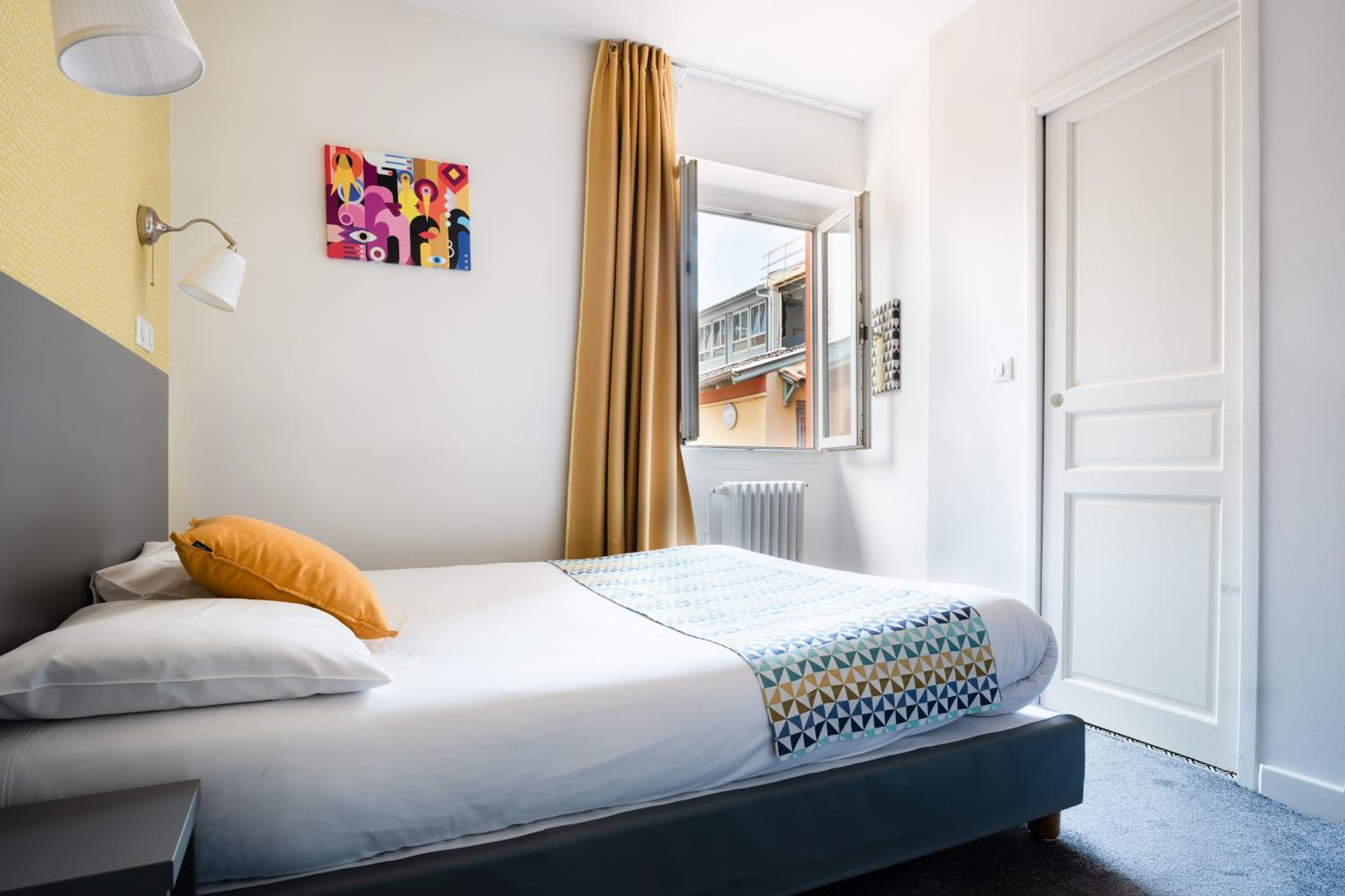 Standard Double Room photo 2