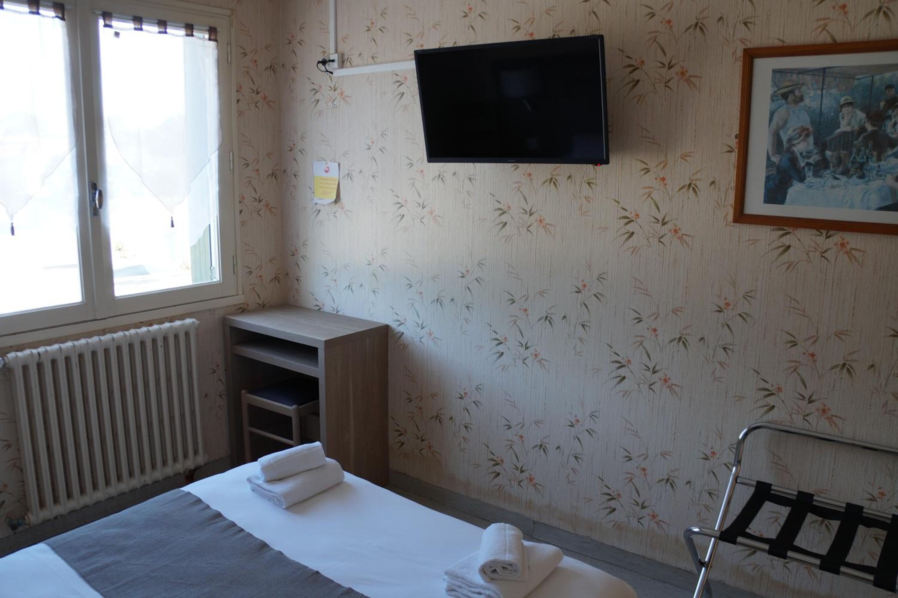 Double Room - Photo 1