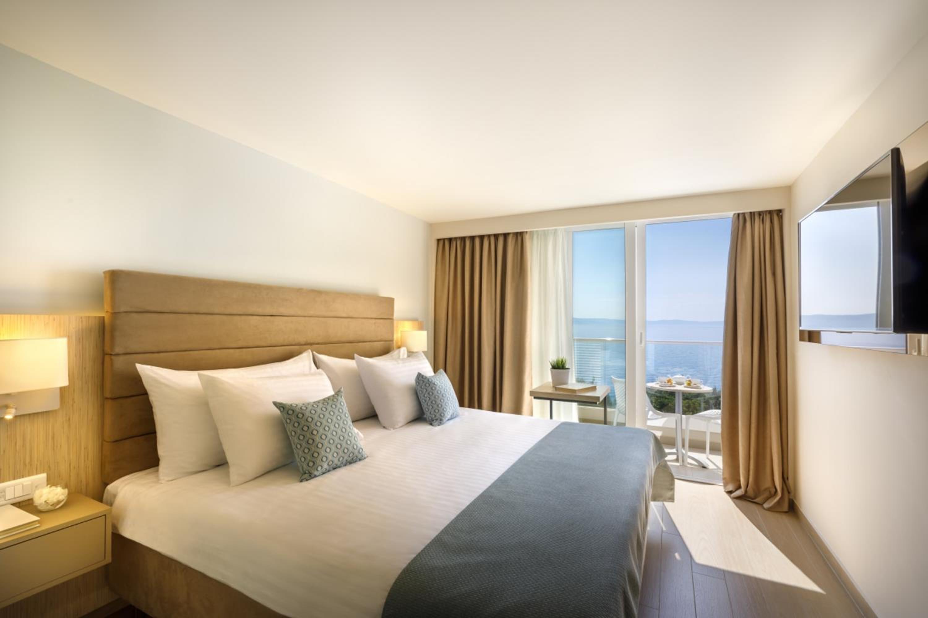Room for 2 Seaview - Designed for Adults - Photo 1