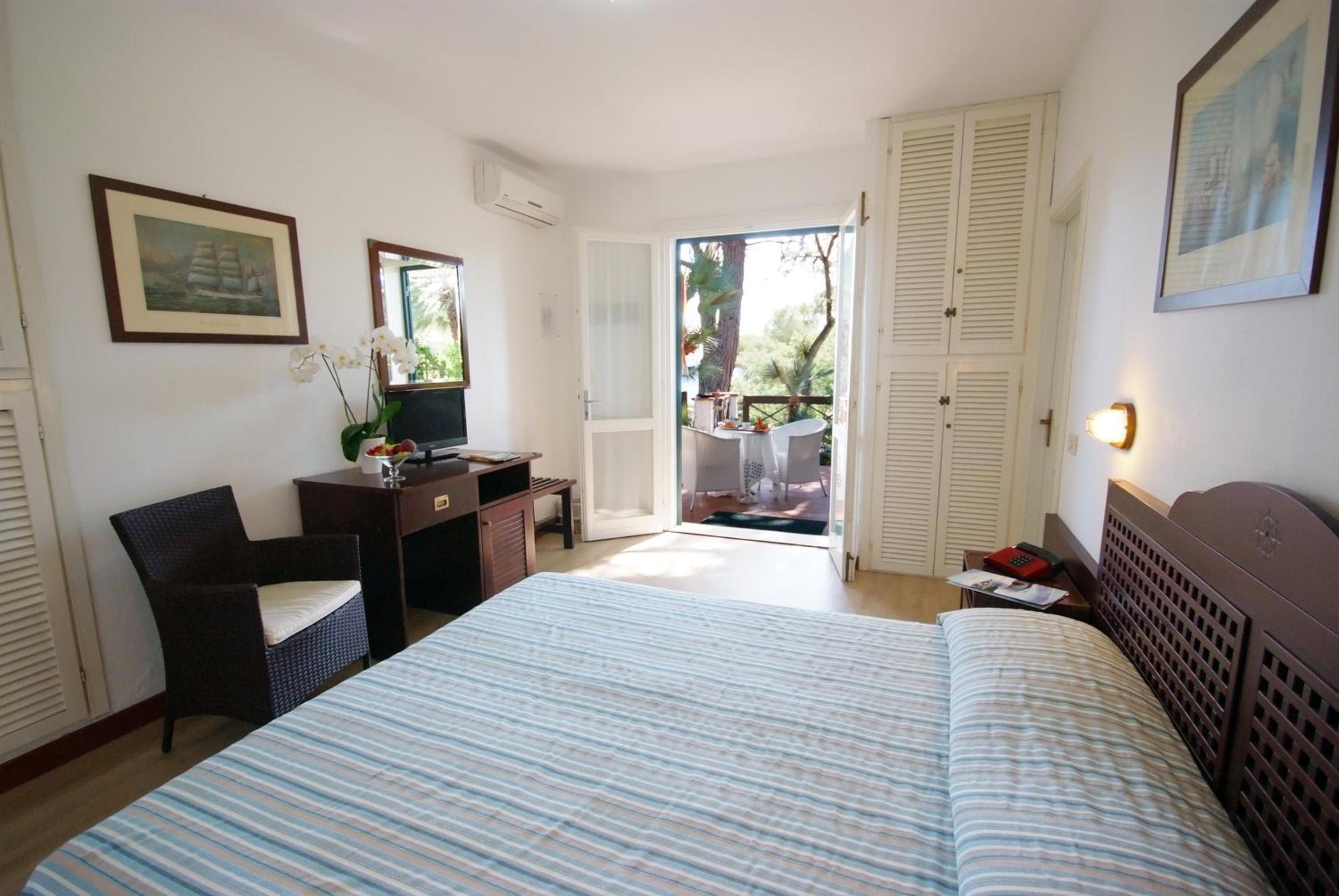 Quadruple Room photo 2