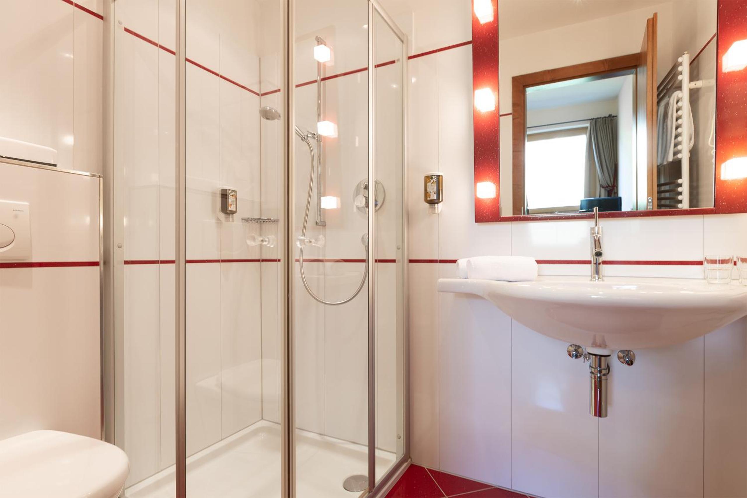 Deluxe Family Suite photo 3