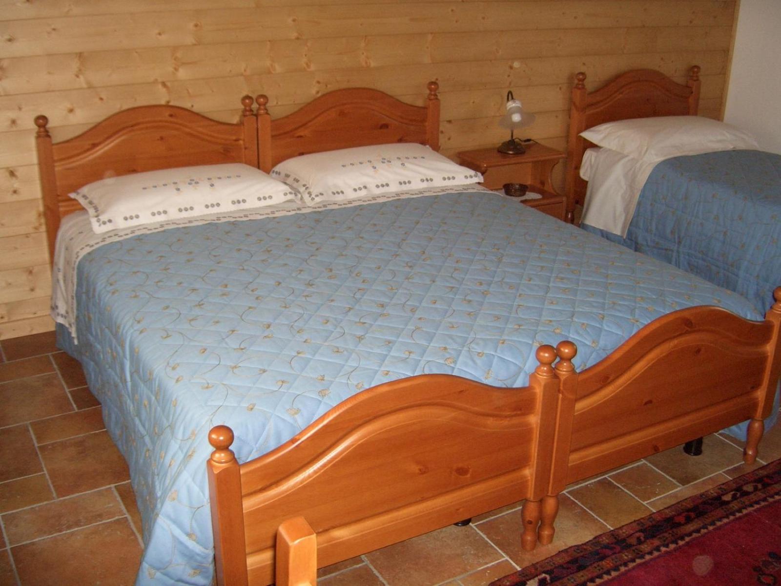 Double Room with Private Bathroom - Photo 3