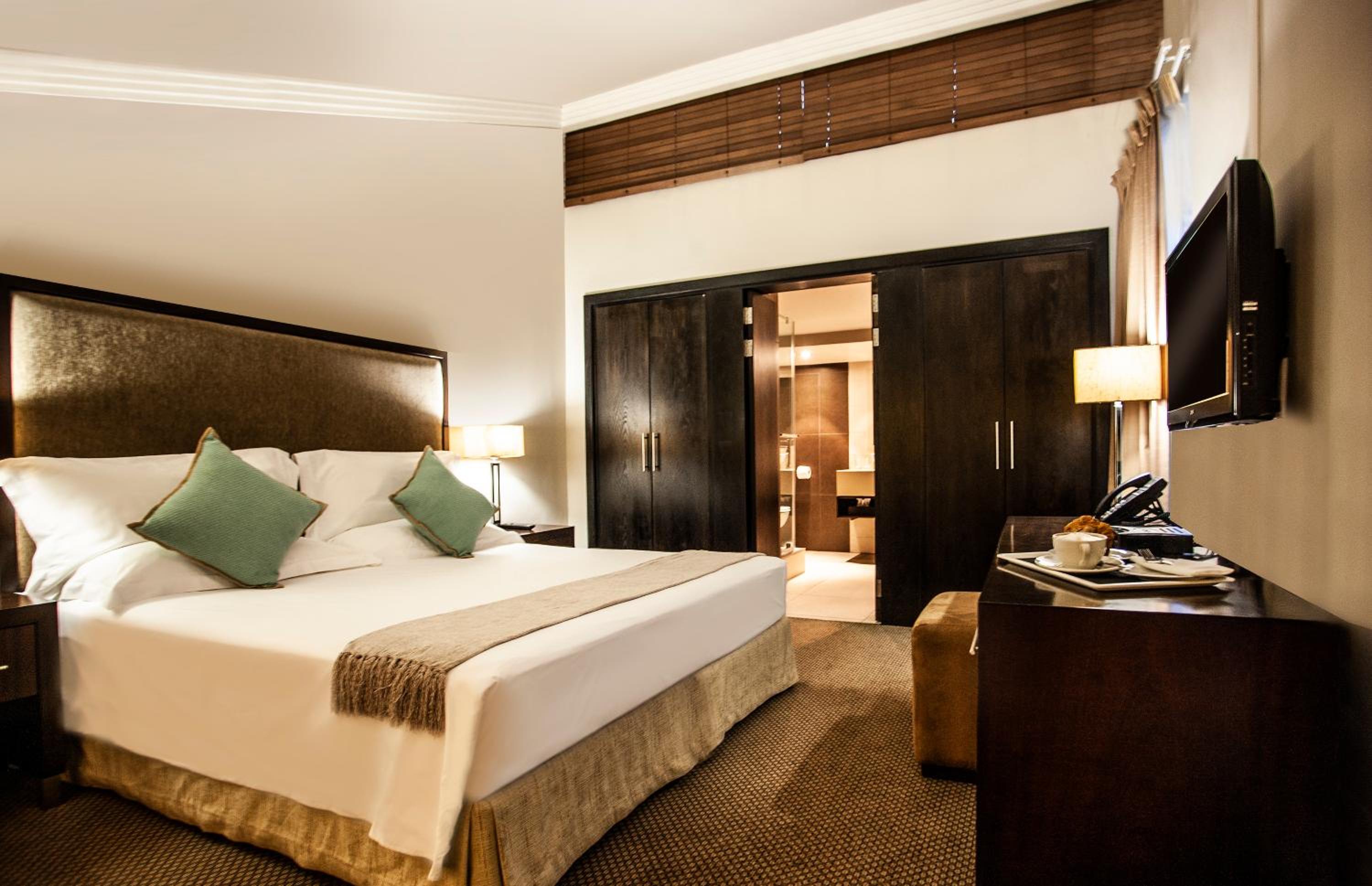 AVANI Suite - Photo 5