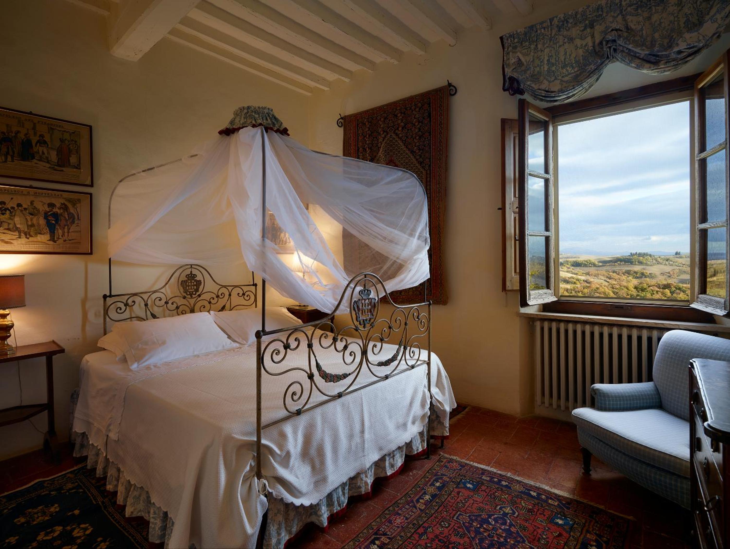 Two-Bedroom Apartment with Garden View photo 3