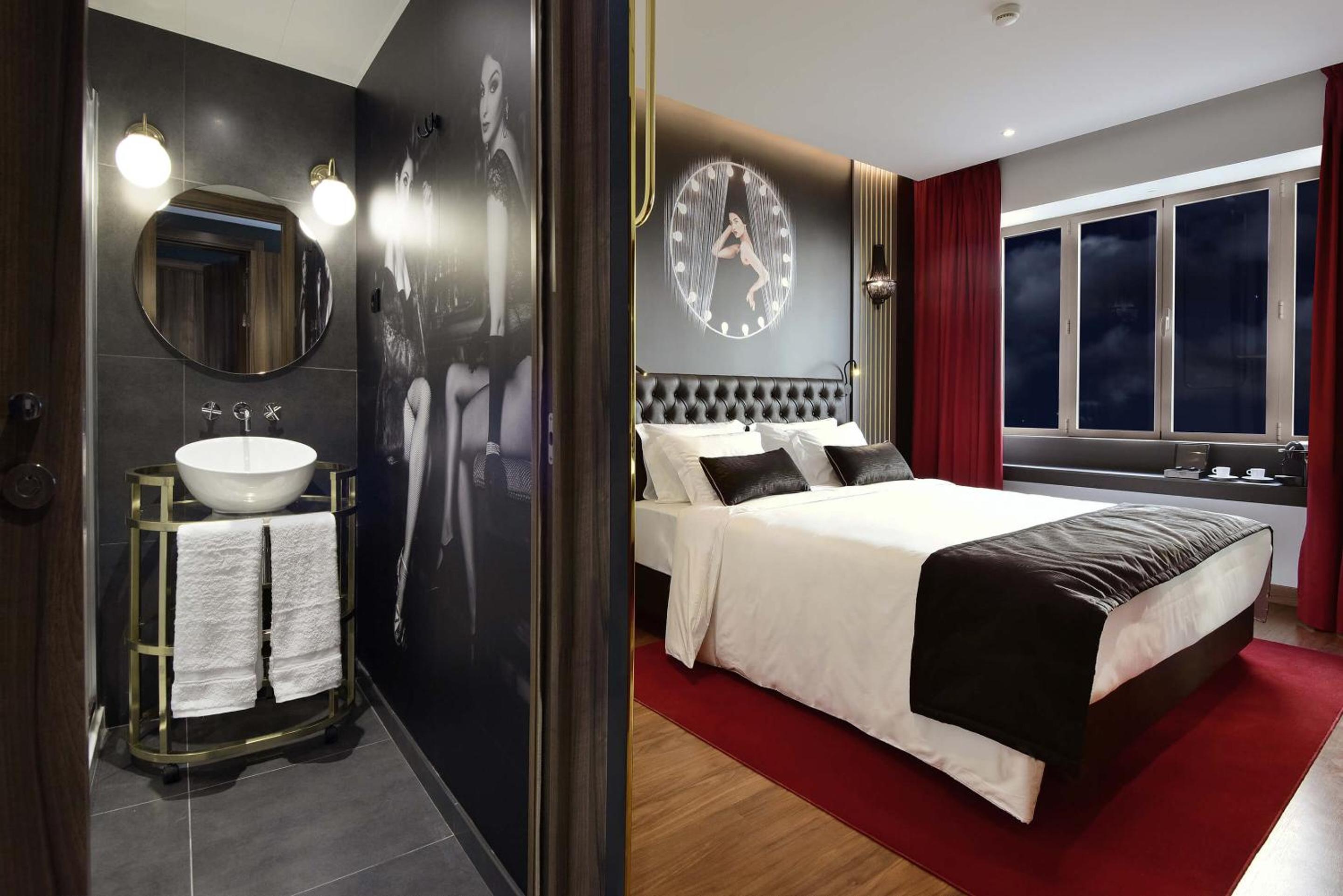 Deluxe Double Room photo 3