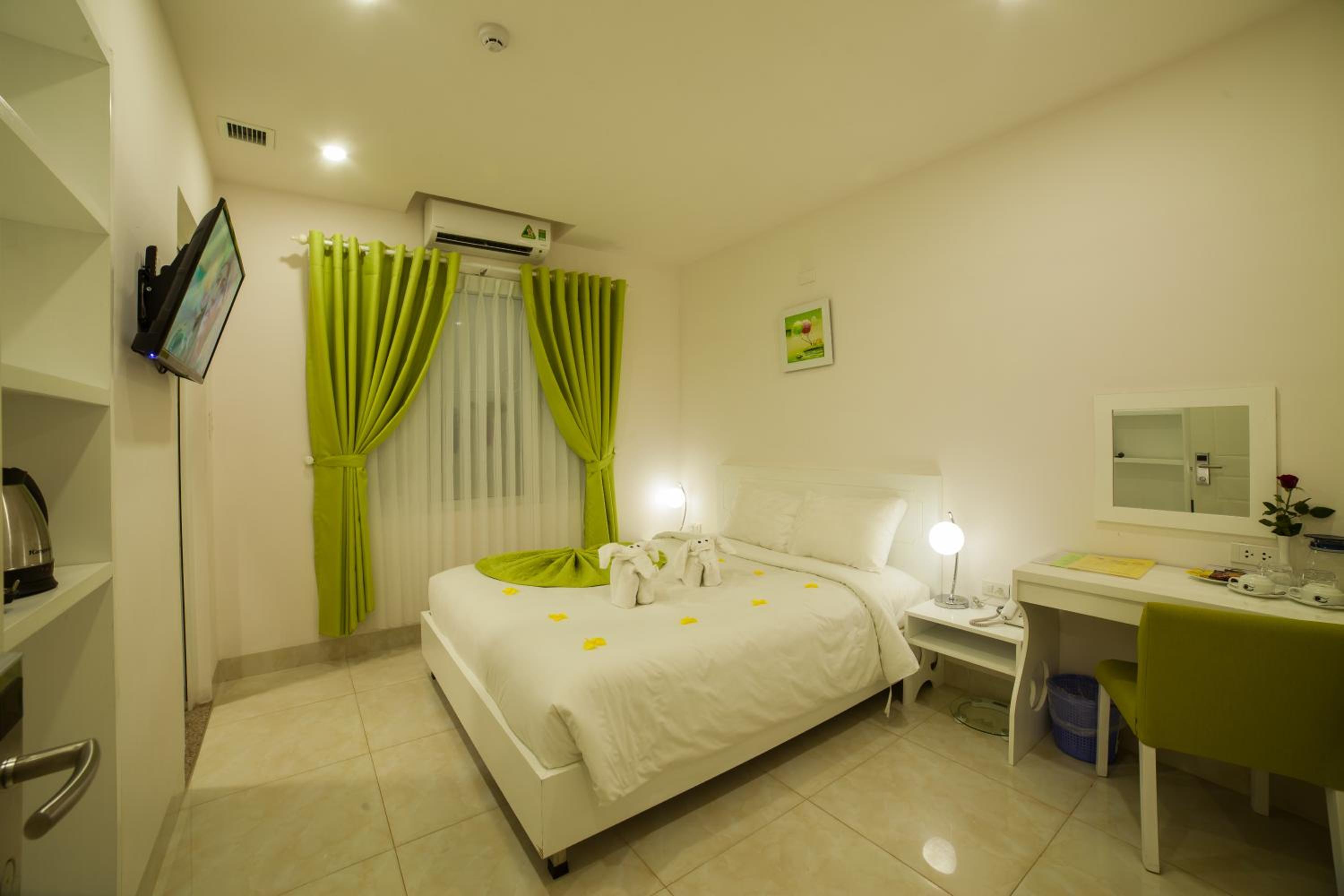 Economy Double or Twin Room photo 3