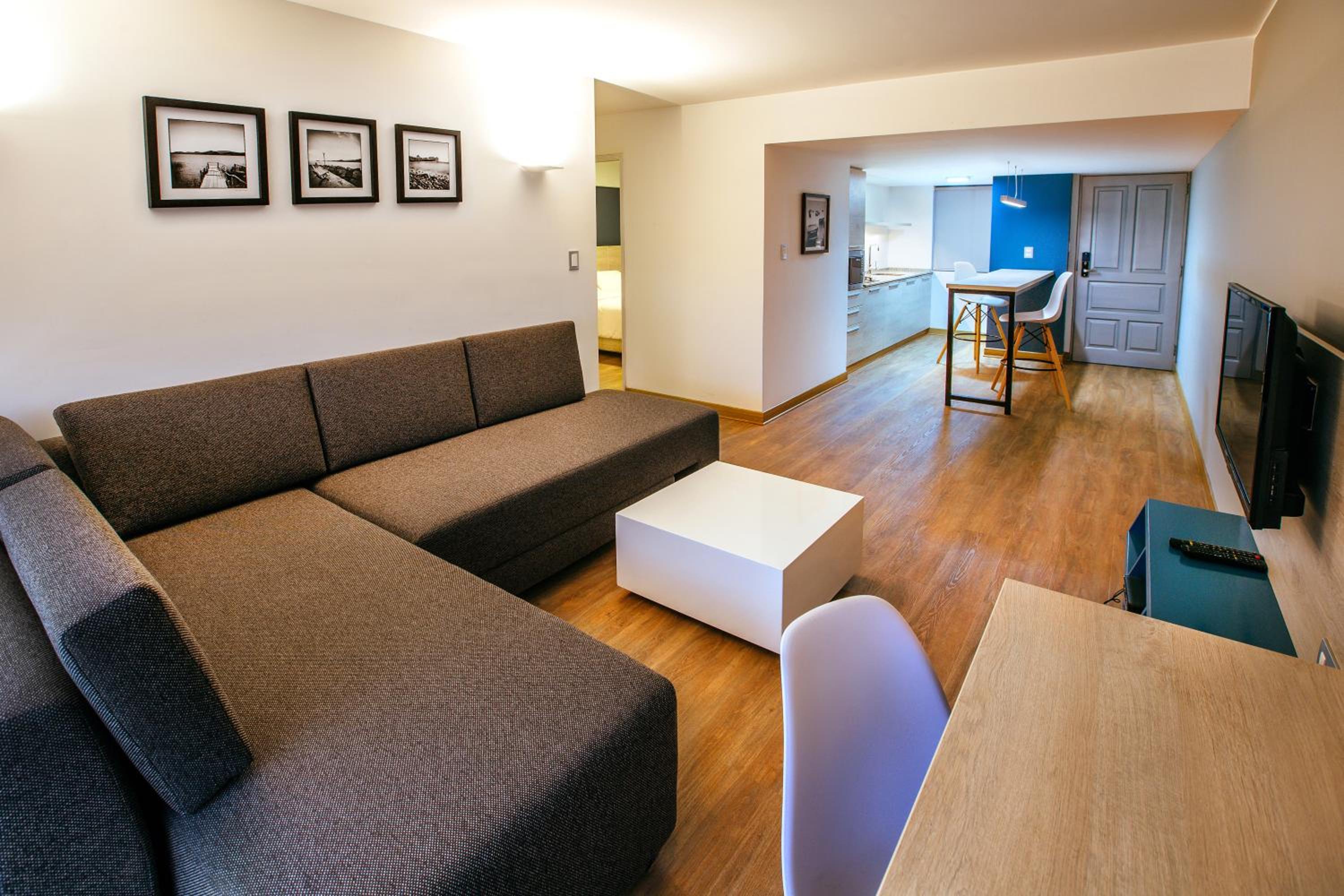 Family Two-Bedroom Suite photo 1