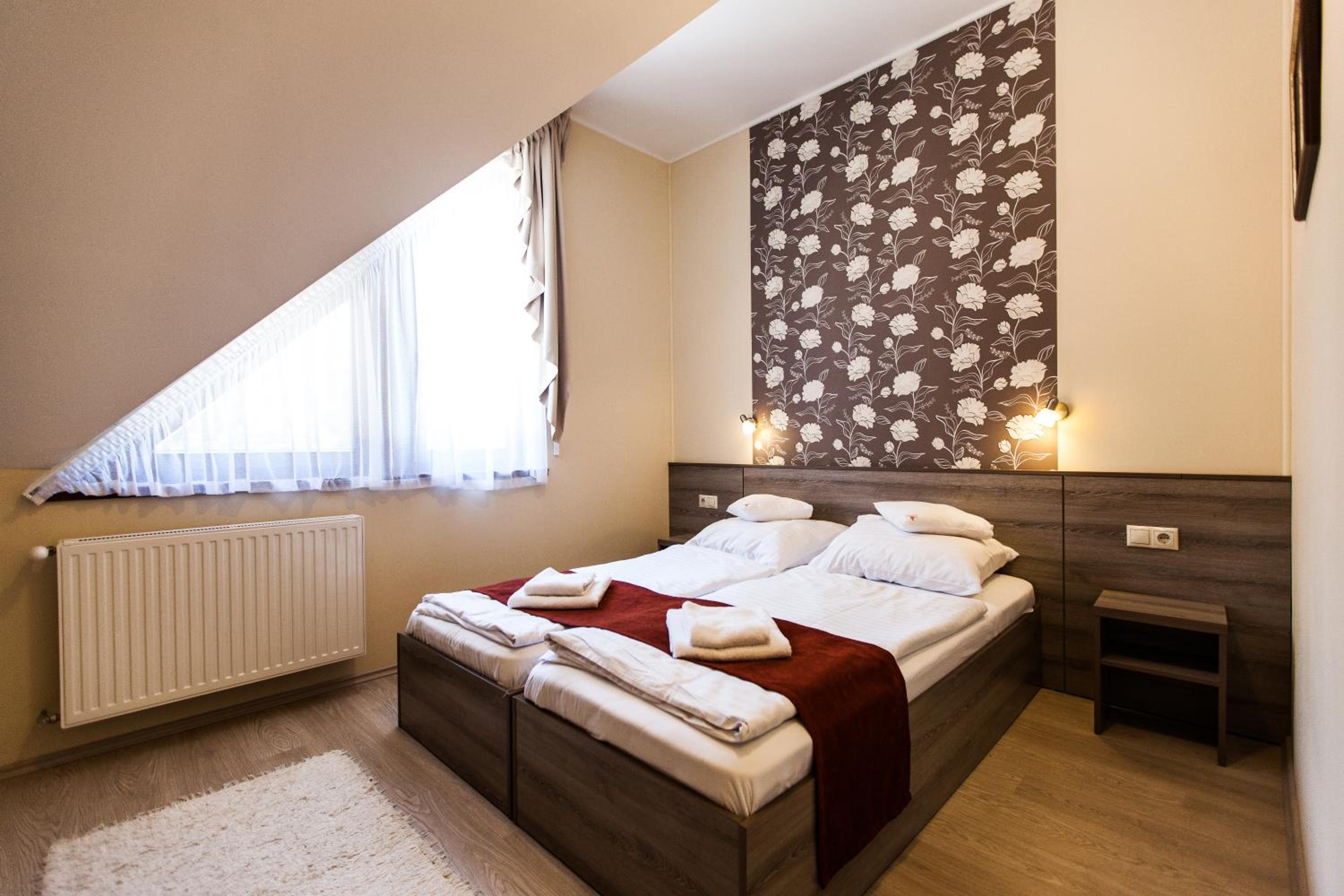 Double or Twin Room photo 2