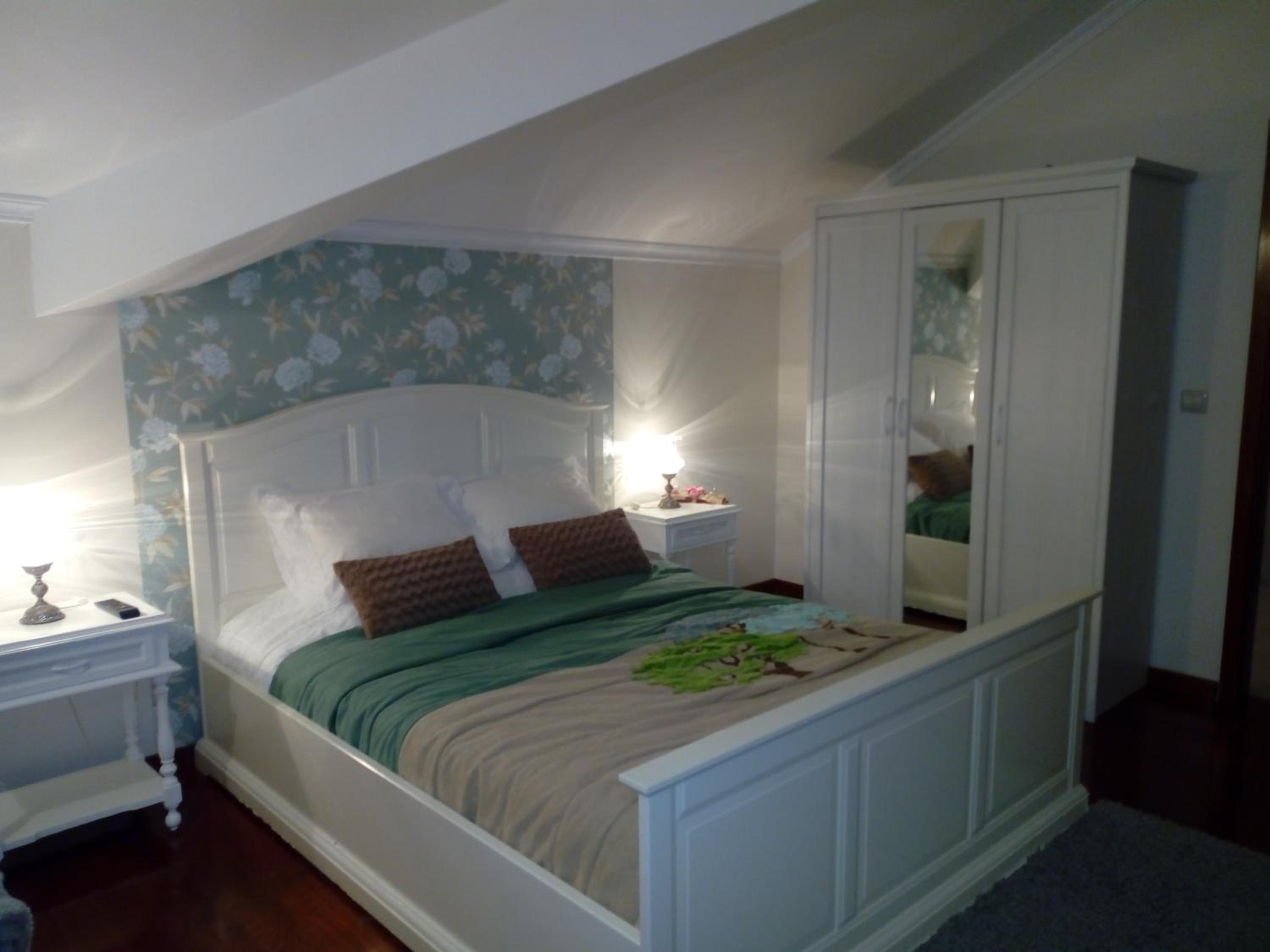 Double Room with Private Bathroom - Photo 1