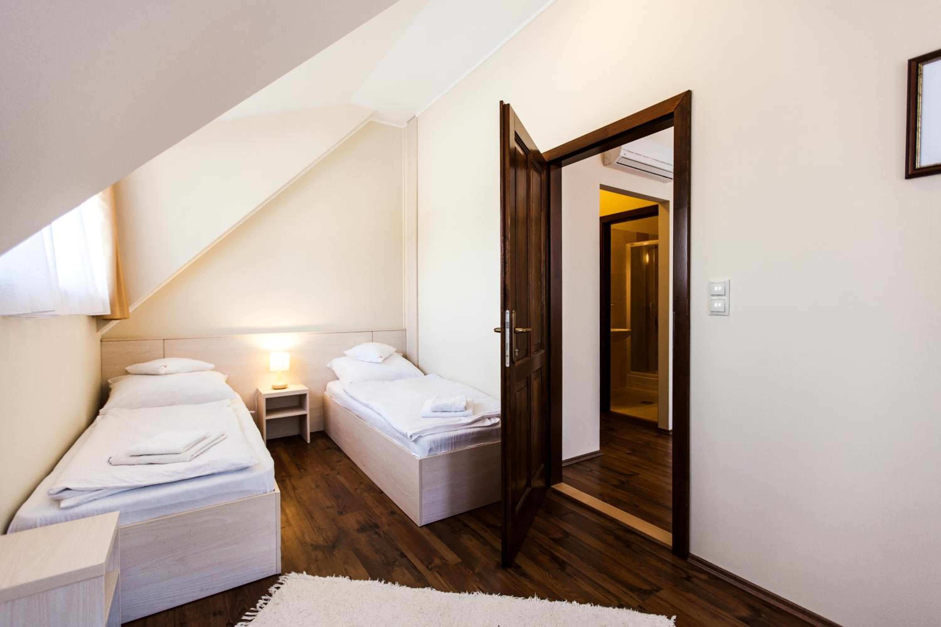 Quadruple Room photo 2