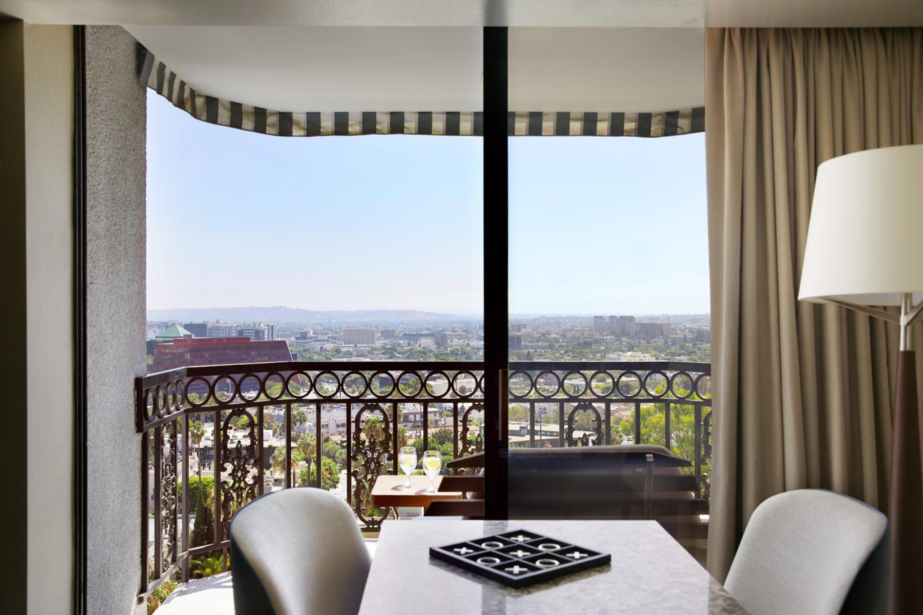 Crown Suite